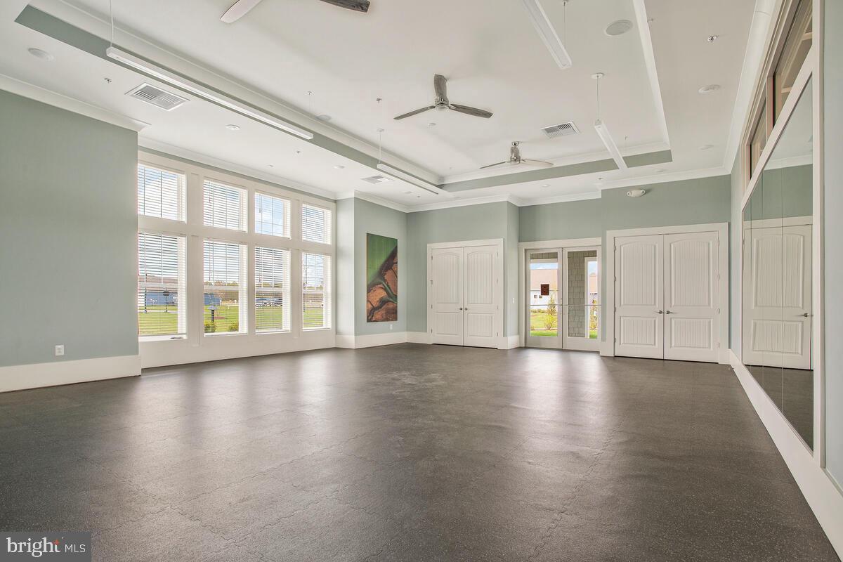 Chester, Maryland, 21619, United States, 2 Bedrooms Bedrooms, ,3 BathroomsBathrooms,Residential,For Sale,1968949