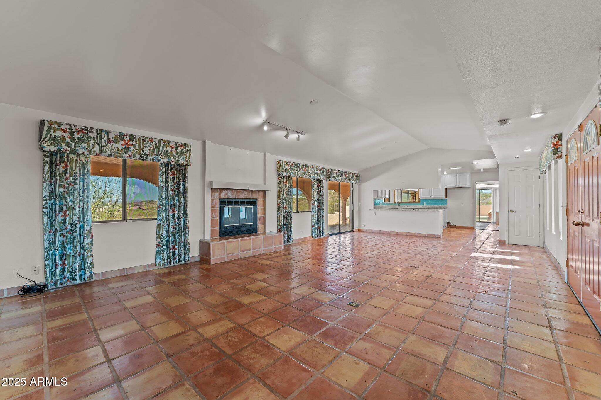 Wickenburg, Arizona, 85390, United States, 3 Bedrooms Bedrooms, ,3 BathroomsBathrooms,Residential,For Sale,1915938