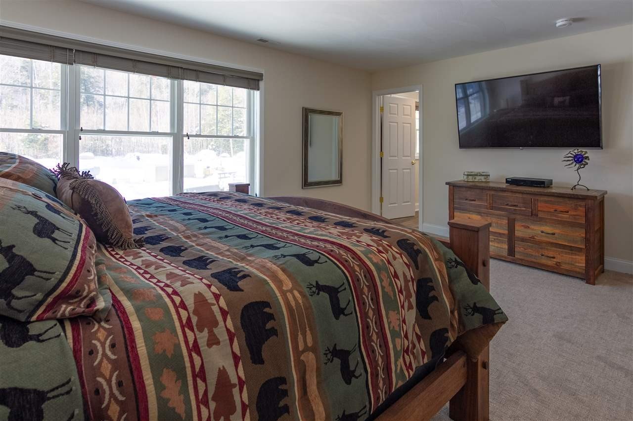 Lincoln, New Hampshire, 03251, United States, 5 Bedrooms Bedrooms, ,5 BathroomsBathrooms,Residential,For Sale,1978136