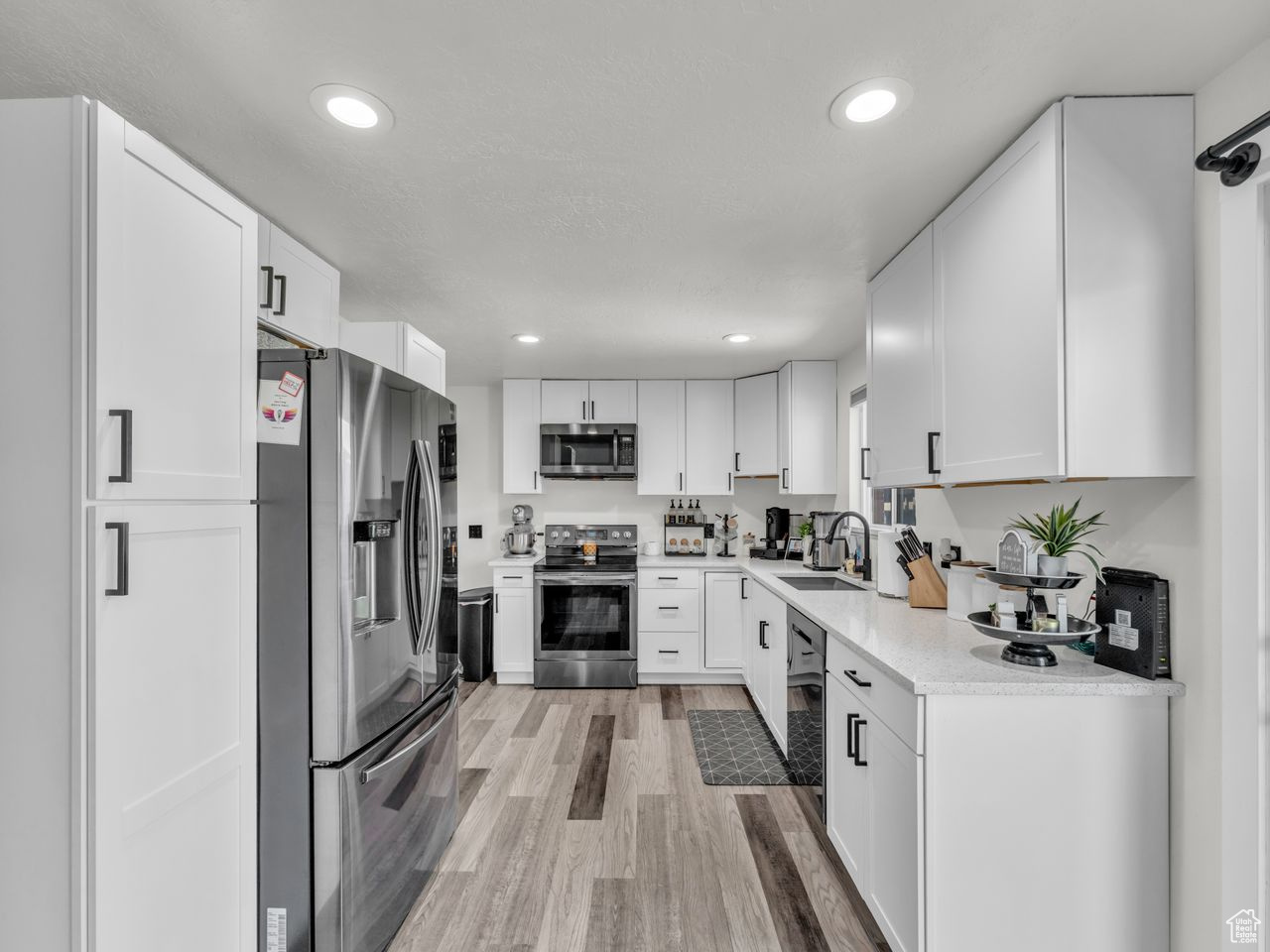 West Valley City, Utah, 84120, United States, 4 Bedrooms Bedrooms, ,2 BathroomsBathrooms,Residential,For Sale,1875752