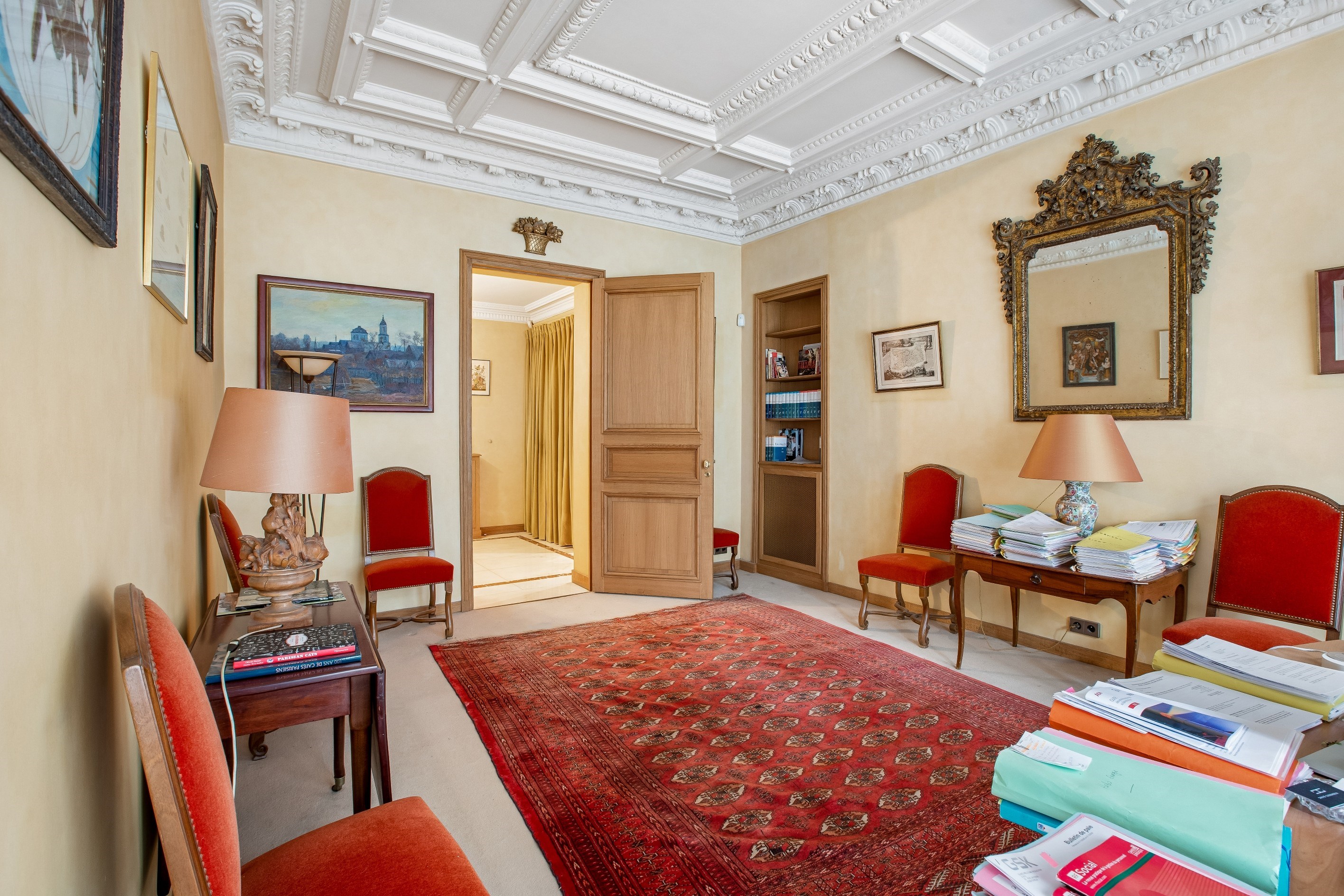  Elegant Corner Apartment Steps Away from Avenue Montaigne - Golden Triangle - 物件實景