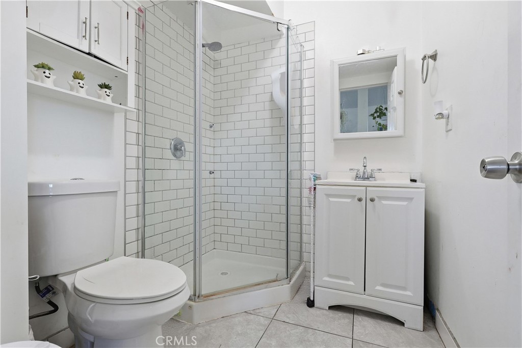 Los Angeles, California, 90063, United States, 5 Bedrooms Bedrooms, ,Residential,For Sale,2014763