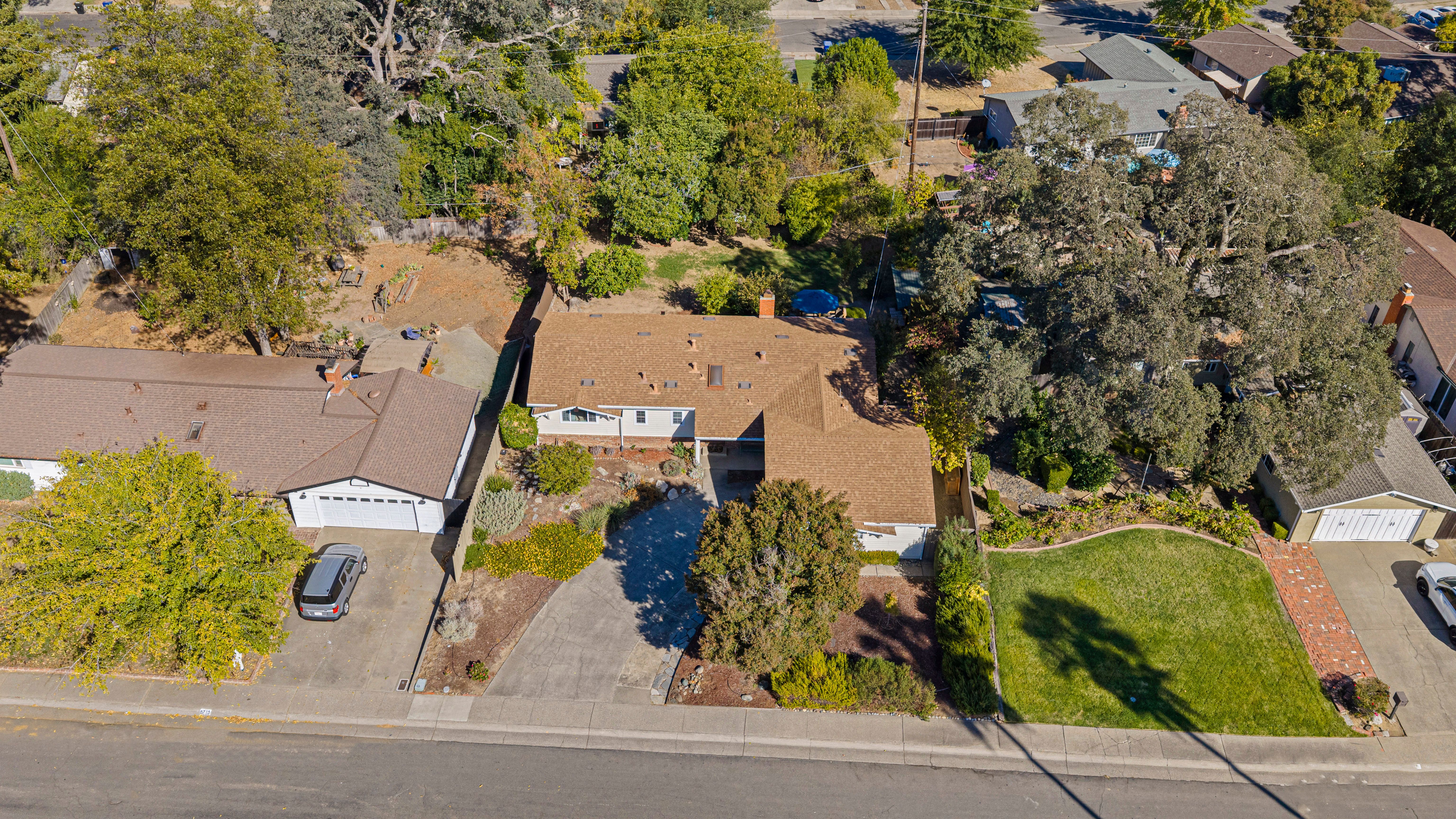  8719 Mohawk Way, Fair Oaks, CA 95628 - 物件實景