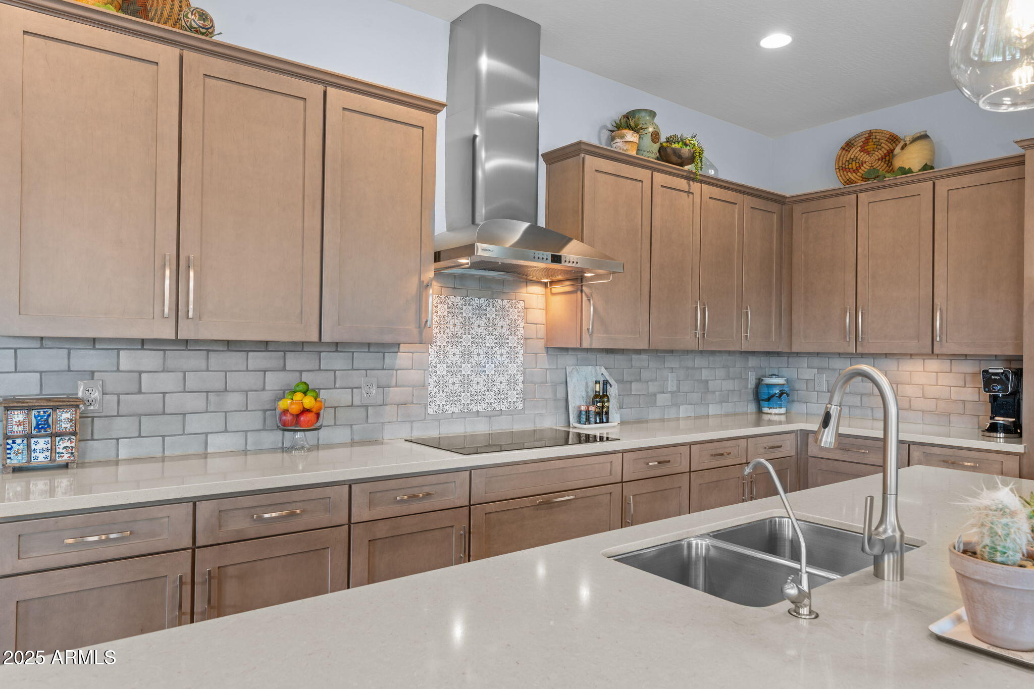 Wickenburg, Arizona, 85390, United States, 3 Bedrooms Bedrooms, ,4 BathroomsBathrooms,Residential,For Sale,1974680