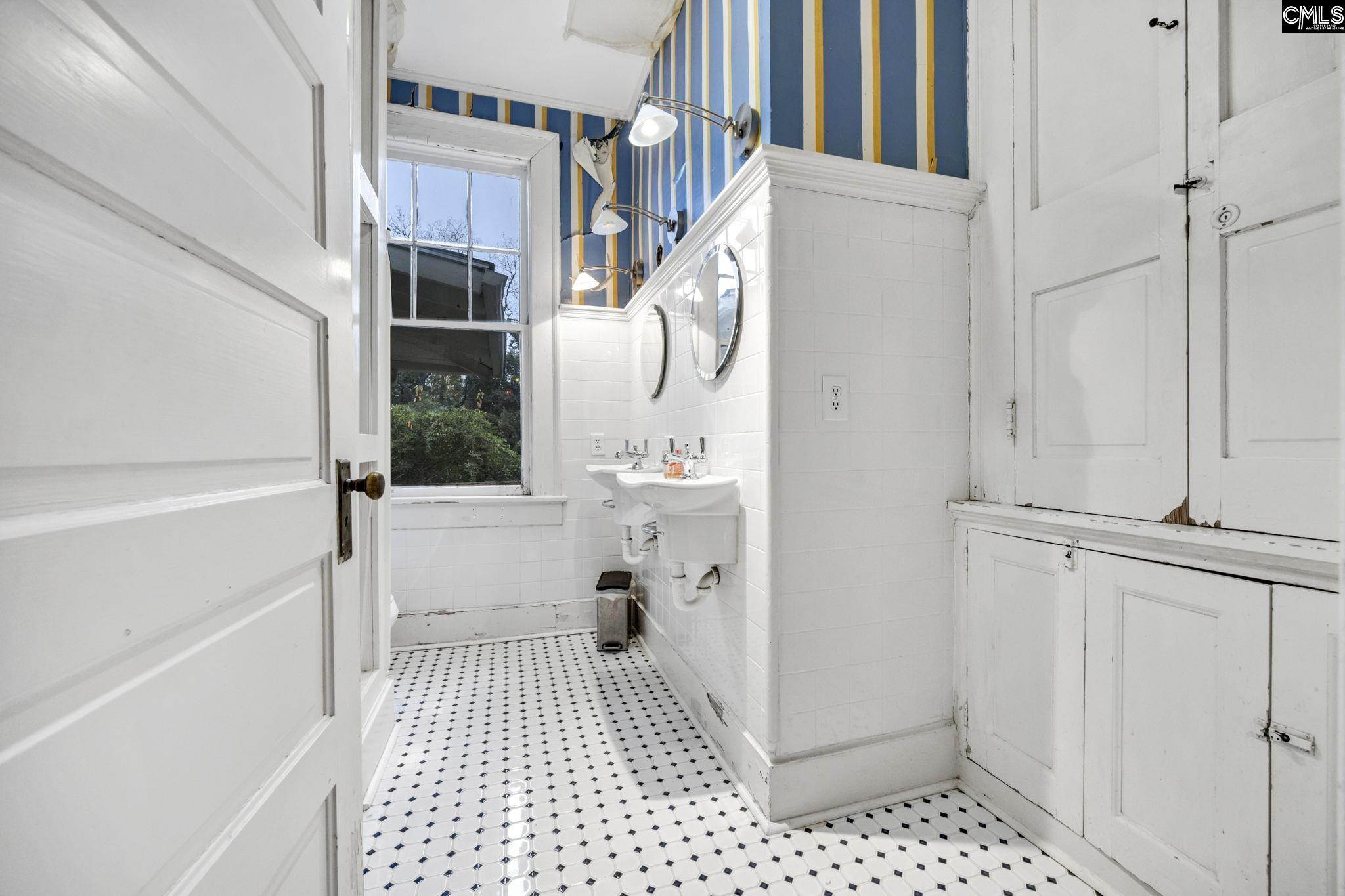 Columbia, South Carolina, 29205, United States, 4 Bedrooms Bedrooms, ,3 BathroomsBathrooms,Residential,For Sale,2002839