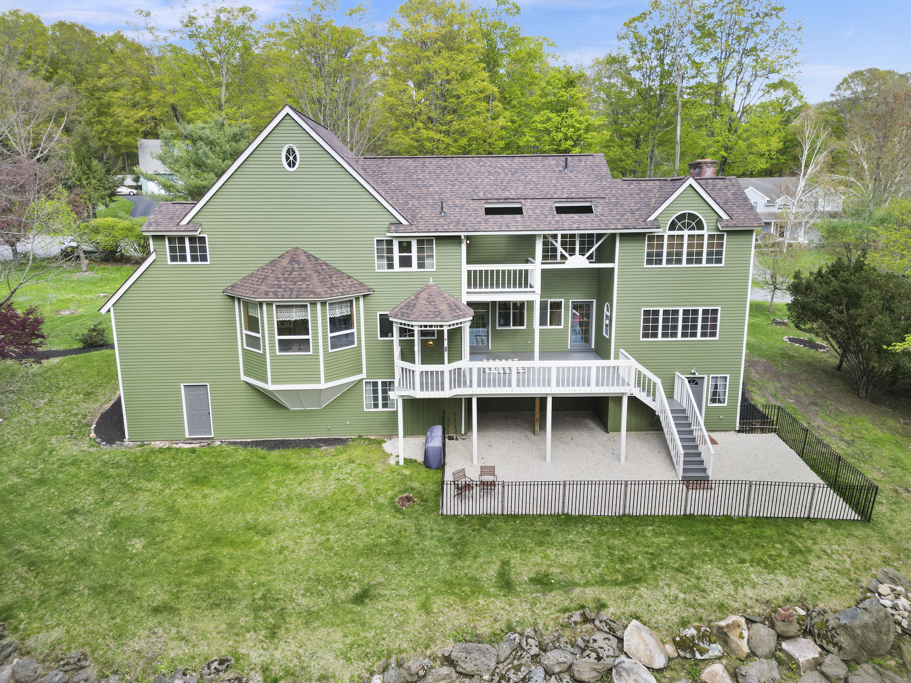  One-of-a-Kind, Architect Designed and Built Home in Desirable Dalton Neighborhoo - 物件實景