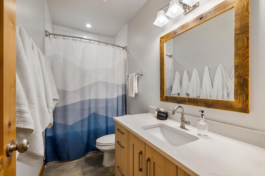 McCall, Idaho, 83638, United States, 8 Bedrooms Bedrooms, ,6 BathroomsBathrooms,Residential,For Sale,1974321