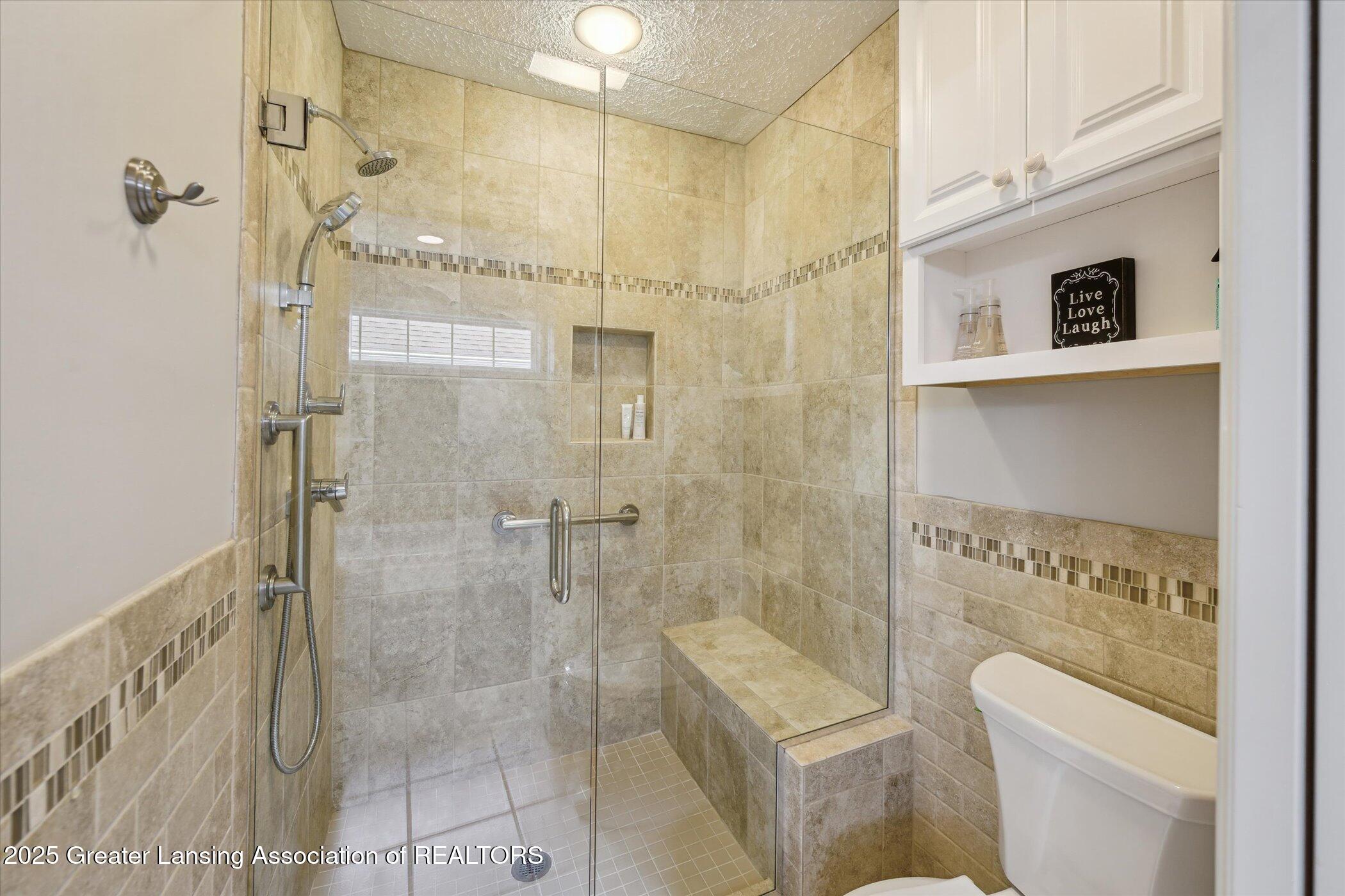 Bath, Michigan, 48808, United States, 4 Bedrooms Bedrooms, ,3 BathroomsBathrooms,Residential,For Sale,1890488