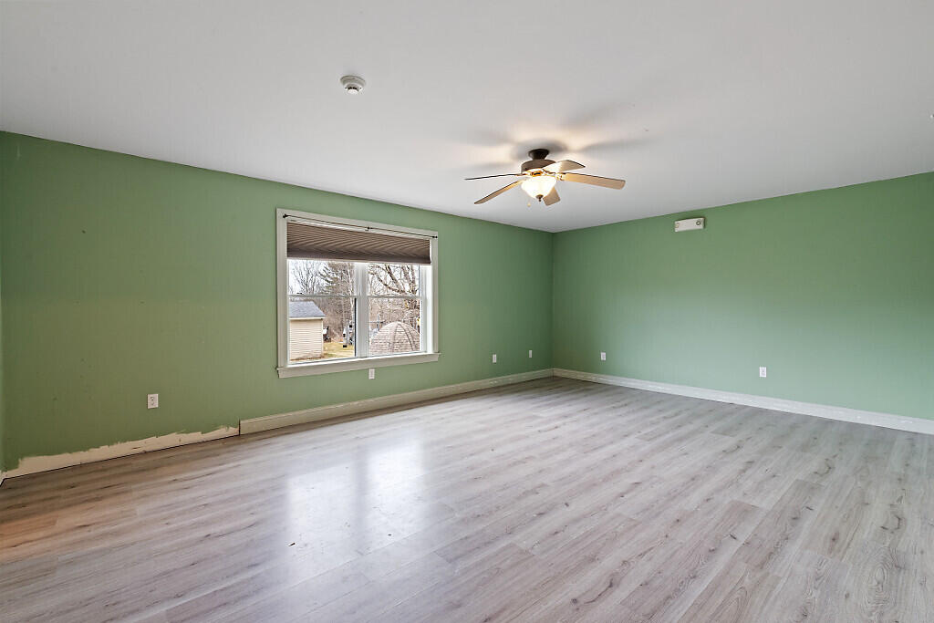 China, Maine, 04358, United States, 6 Bedrooms Bedrooms, ,3 BathroomsBathrooms,Residential,For Sale,1898689