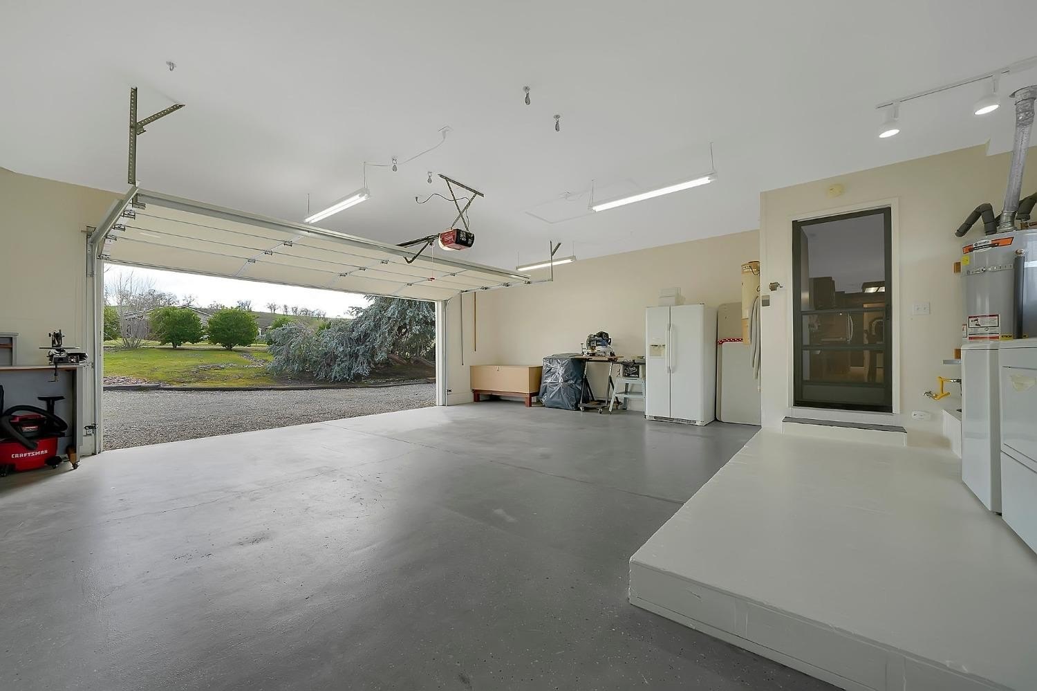 Valley Springs, California, 95252, United States, 5 Bedrooms Bedrooms, ,4 BathroomsBathrooms,Residential,For Sale,1724750