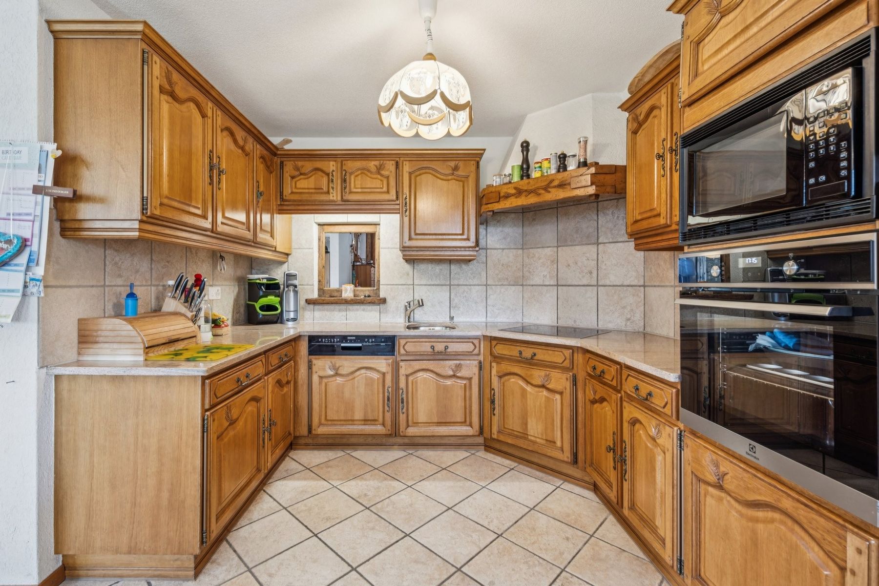  Exceptional 8-room residence with wooded grounds and swimming pool in Montprevey - 物件實景