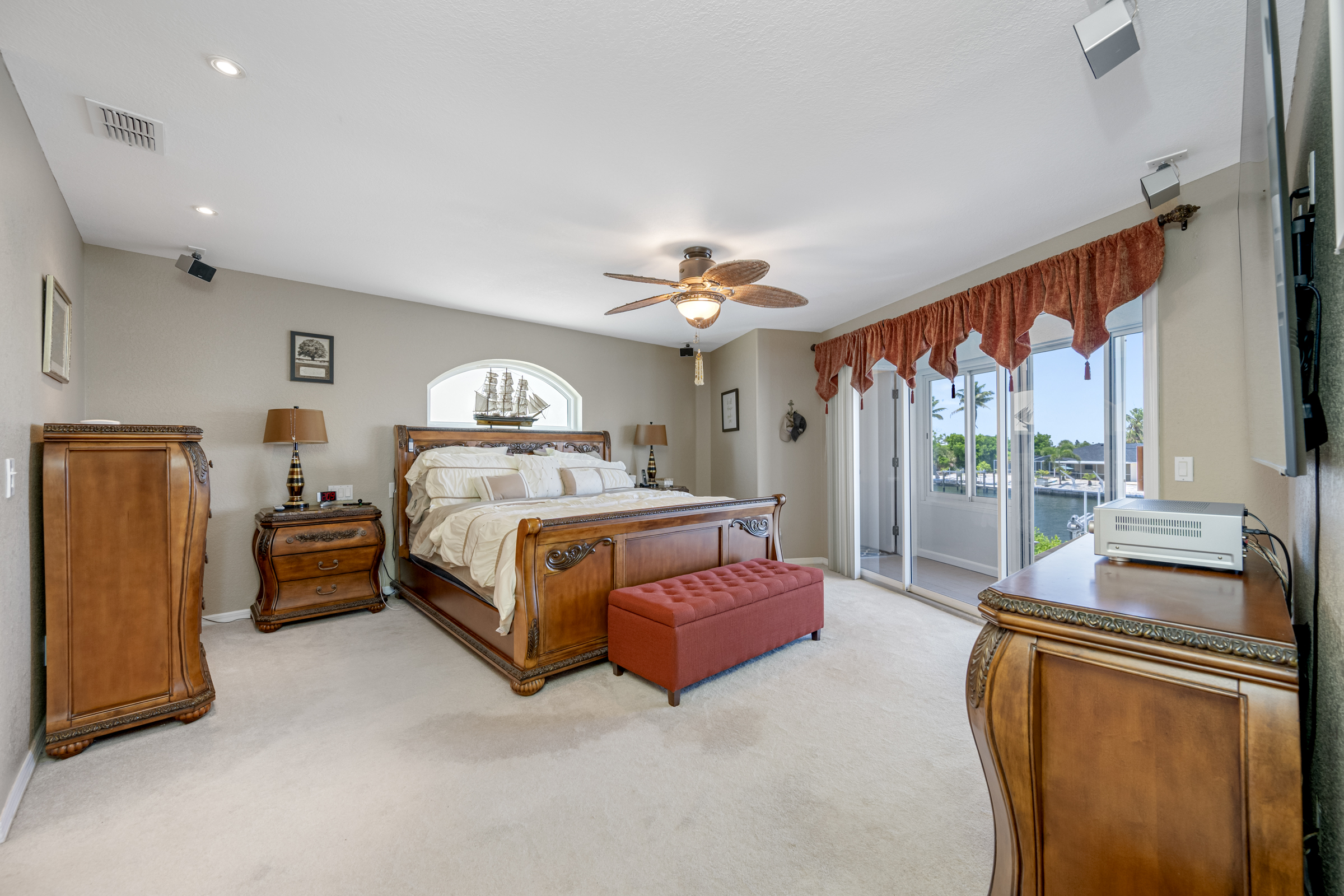 Apollo Beach, Florida, 33572, United States, 5 Bedrooms Bedrooms, ,7 BathroomsBathrooms,Residential,For Sale,1975807