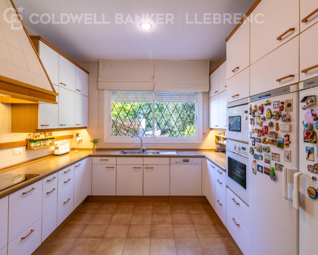 Barcelona, Catalonia, ES, 6 Bedrooms Bedrooms, ,4 BathroomsBathrooms,Residential,For Sale,1695682