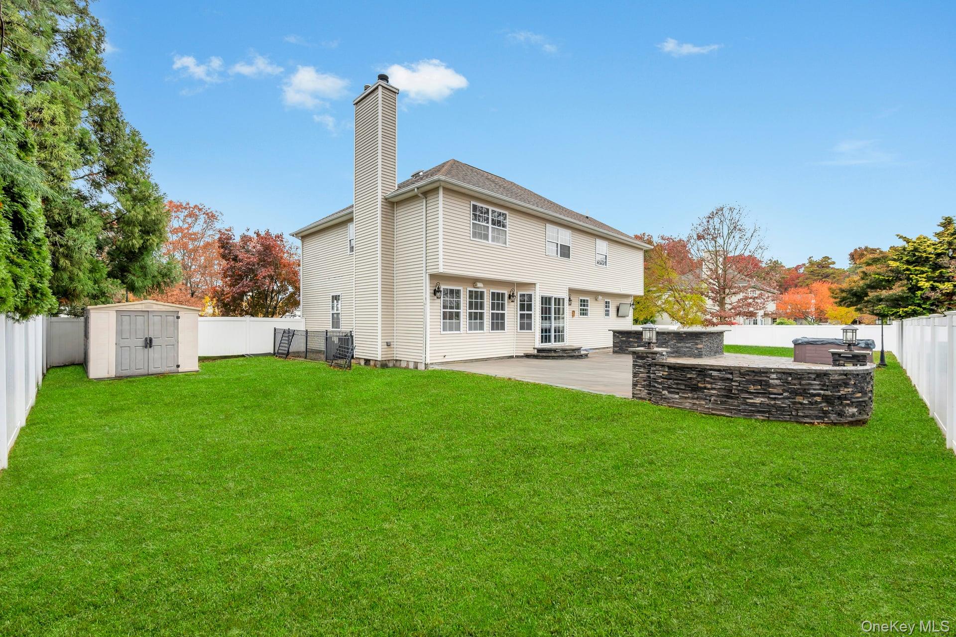 Selden, New York, 11784, United States, 4 Bedrooms Bedrooms, ,3 BathroomsBathrooms,Residential,For Sale,1990980