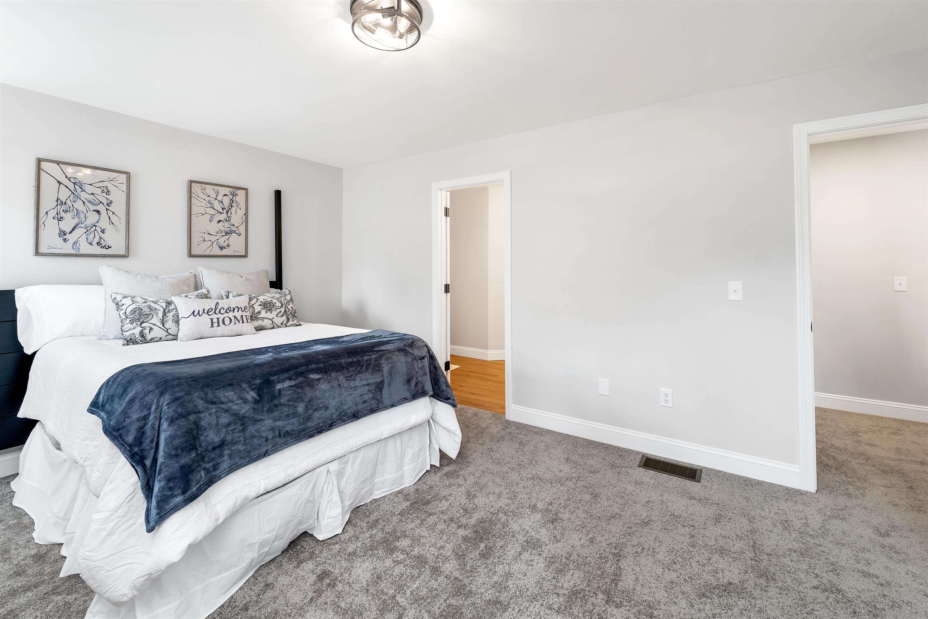 Litchfield, New Hampshire, 03052, United States, 3 Bedrooms Bedrooms, ,2 BathroomsBathrooms,Residential,For Sale,1860040