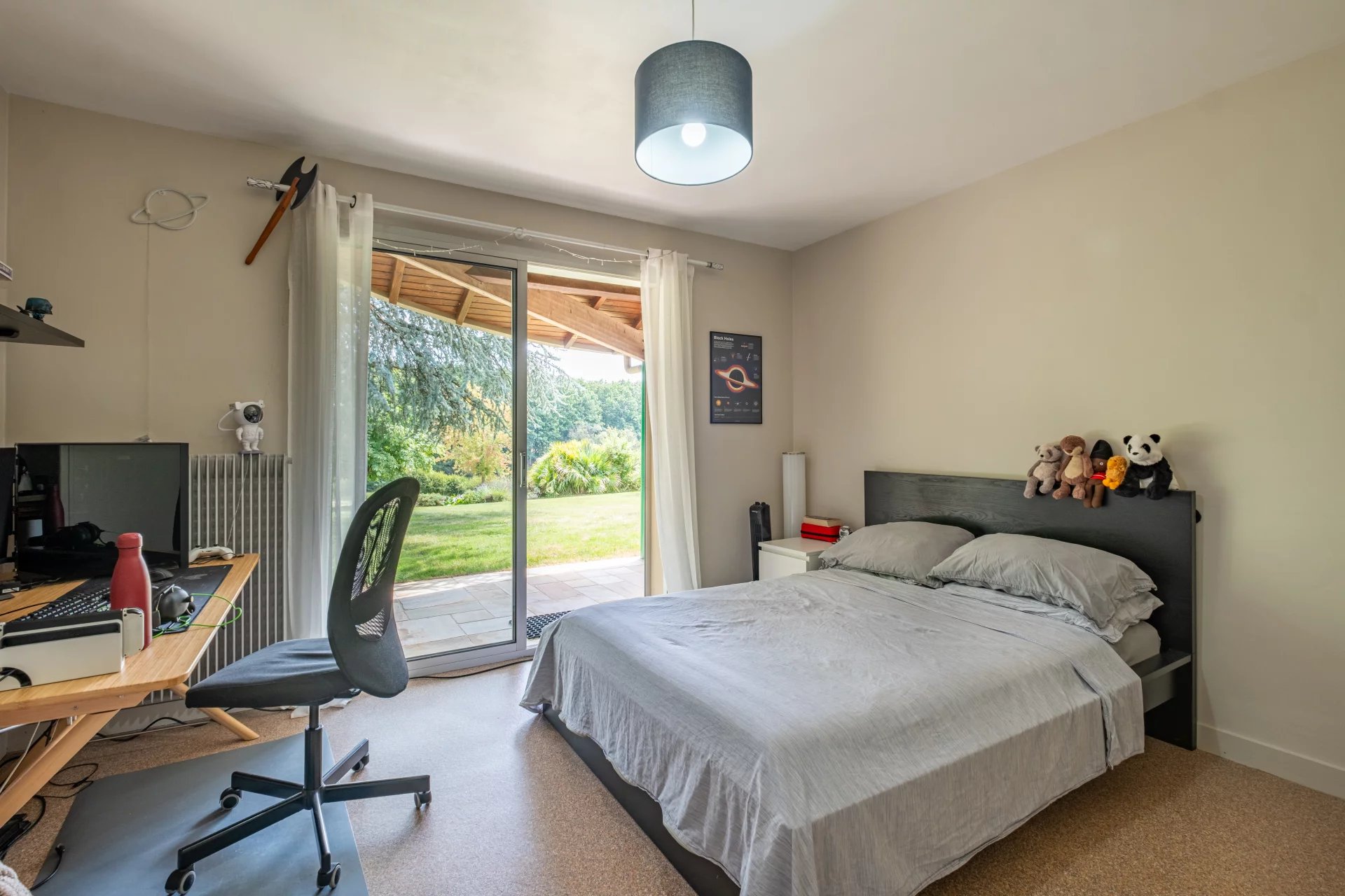 Bressuire, New Aquitaine, 79300, FR, 5 Bedrooms Bedrooms, ,6 BathroomsBathrooms,Residential,For Sale,1907709