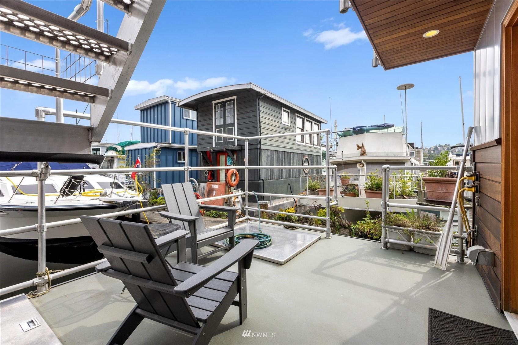 2040 WESTLAKE AVENUE N 3A, SEATTLE, Washington, 98109, United States, 1 Bedroom Bedrooms, ,2 BathroomsBathrooms,Residential,For Sale,2040 WESTLAKE AVENUE N 3A,1622498