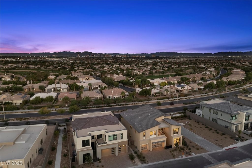 Las Vegas, Nevada, 89135, United States, 5 Bedrooms Bedrooms, ,6 BathroomsBathrooms,Residential,For Sale,1987610