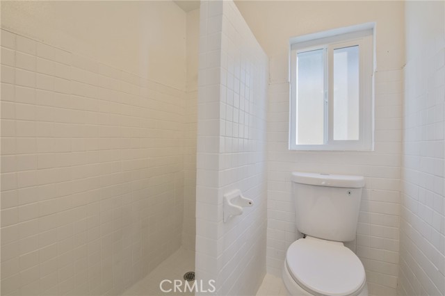 Compton, California, 90222, United States, 2 Bedrooms Bedrooms, ,2 BathroomsBathrooms,Residential,For Sale,1881655