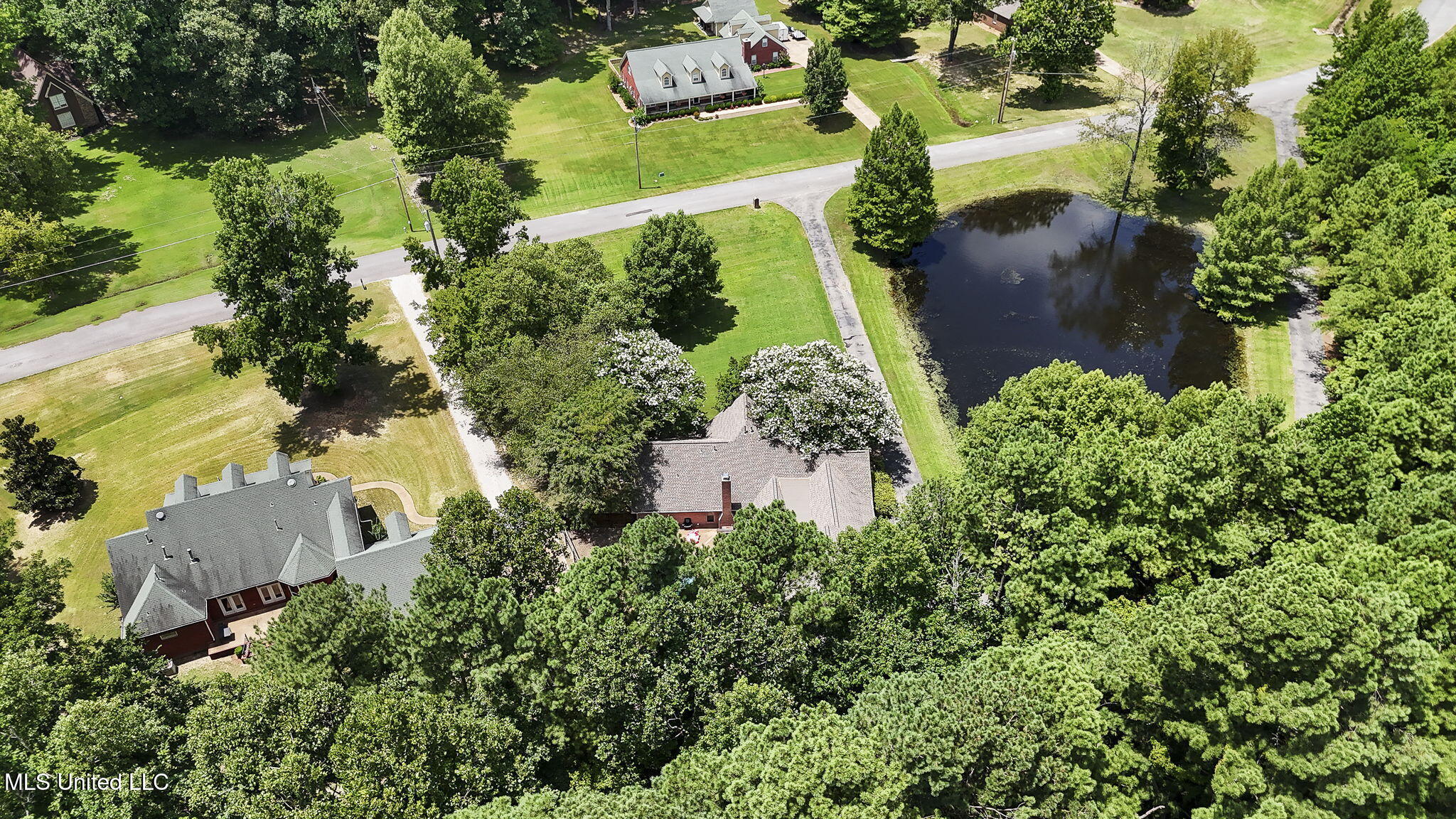 Olive Branch, Mississippi, 38654, United States, 5 Bedrooms Bedrooms, ,3 BathroomsBathrooms,Residential,For Sale,1898355