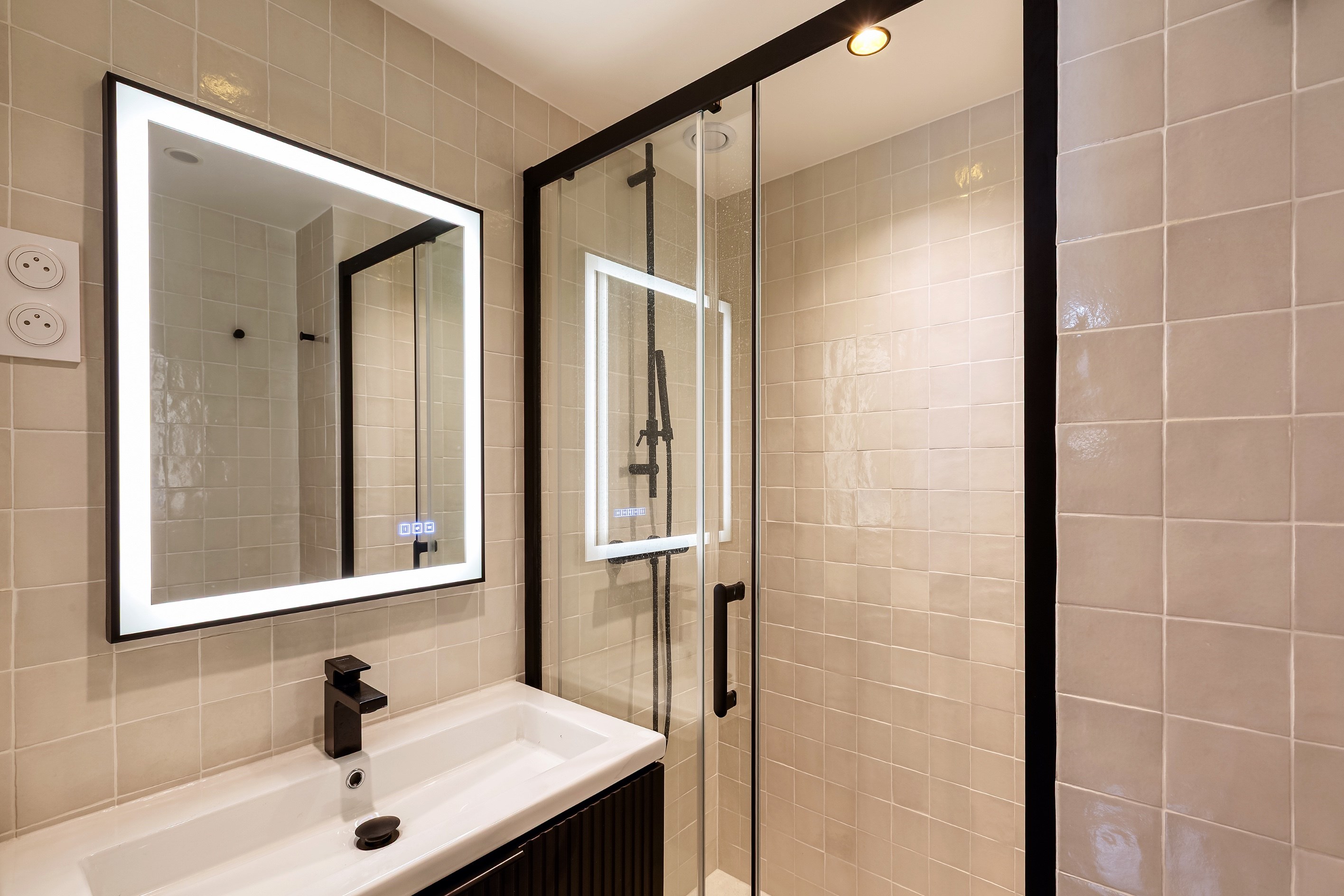  FOR SALE - Apartment - 2 bedrooms - Le Marais - Saint-Paul - 75004 Paris - 物件實景