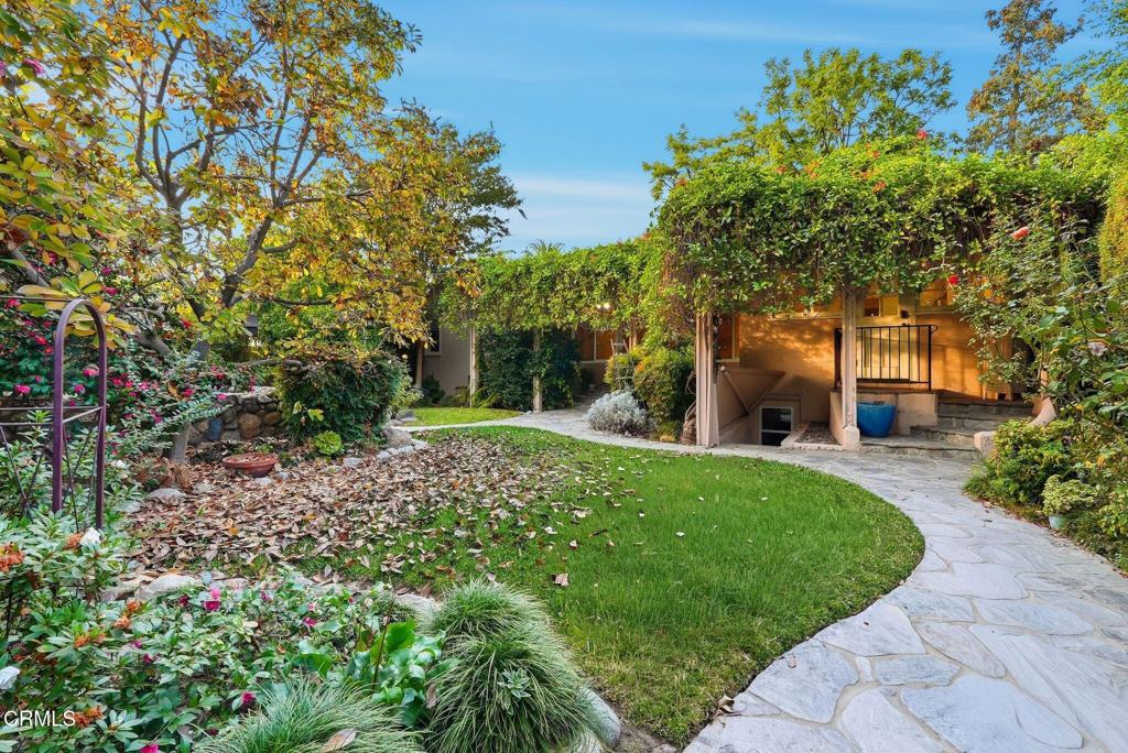 Pasadena, California, 91104, United States, 3 Bedrooms Bedrooms, ,1 BathroomBathrooms,Residential,For Sale,1993428