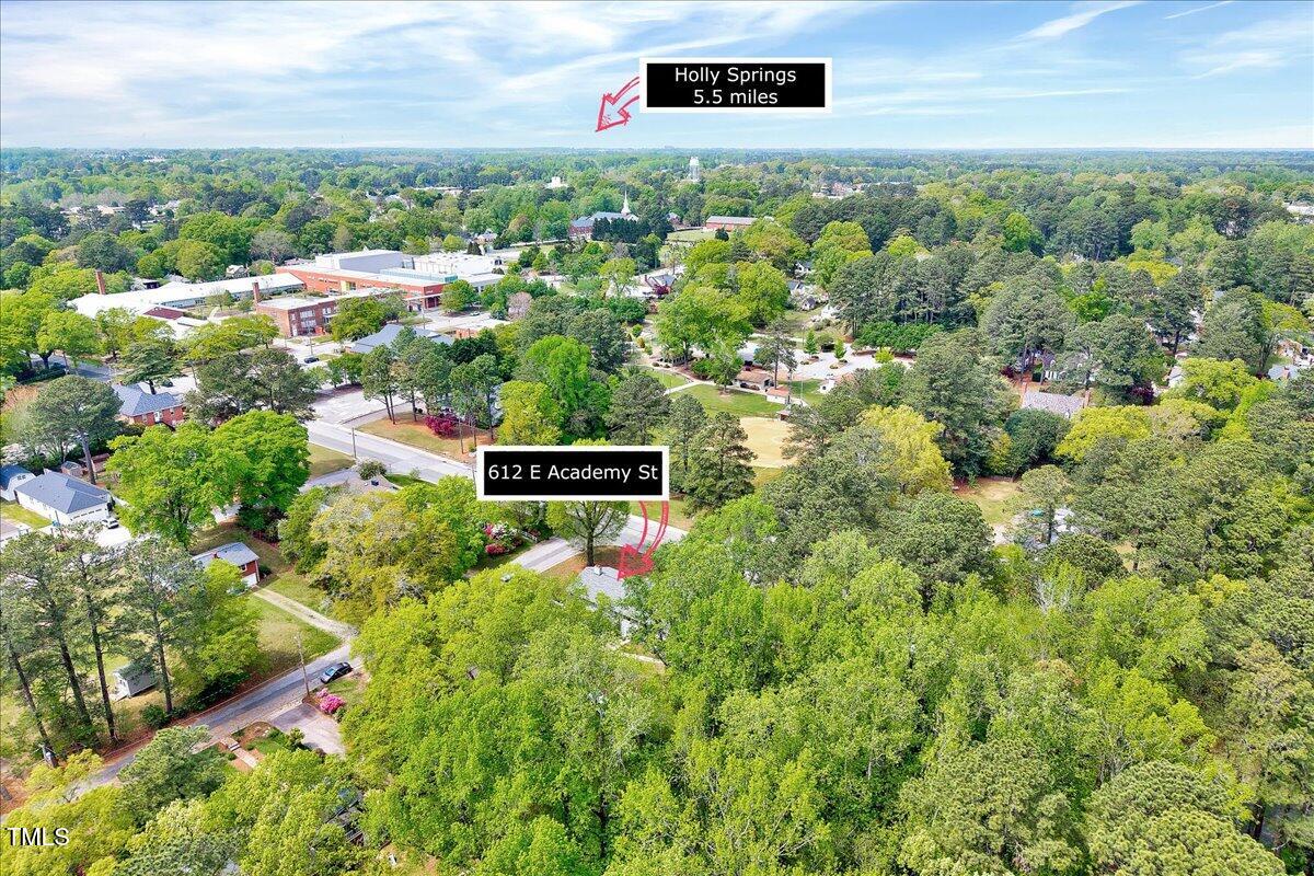 Fuquay Varina, North Carolina, 27526, United States, 4 Bedrooms Bedrooms, ,2 BathroomsBathrooms,Residential,For Sale,1778553