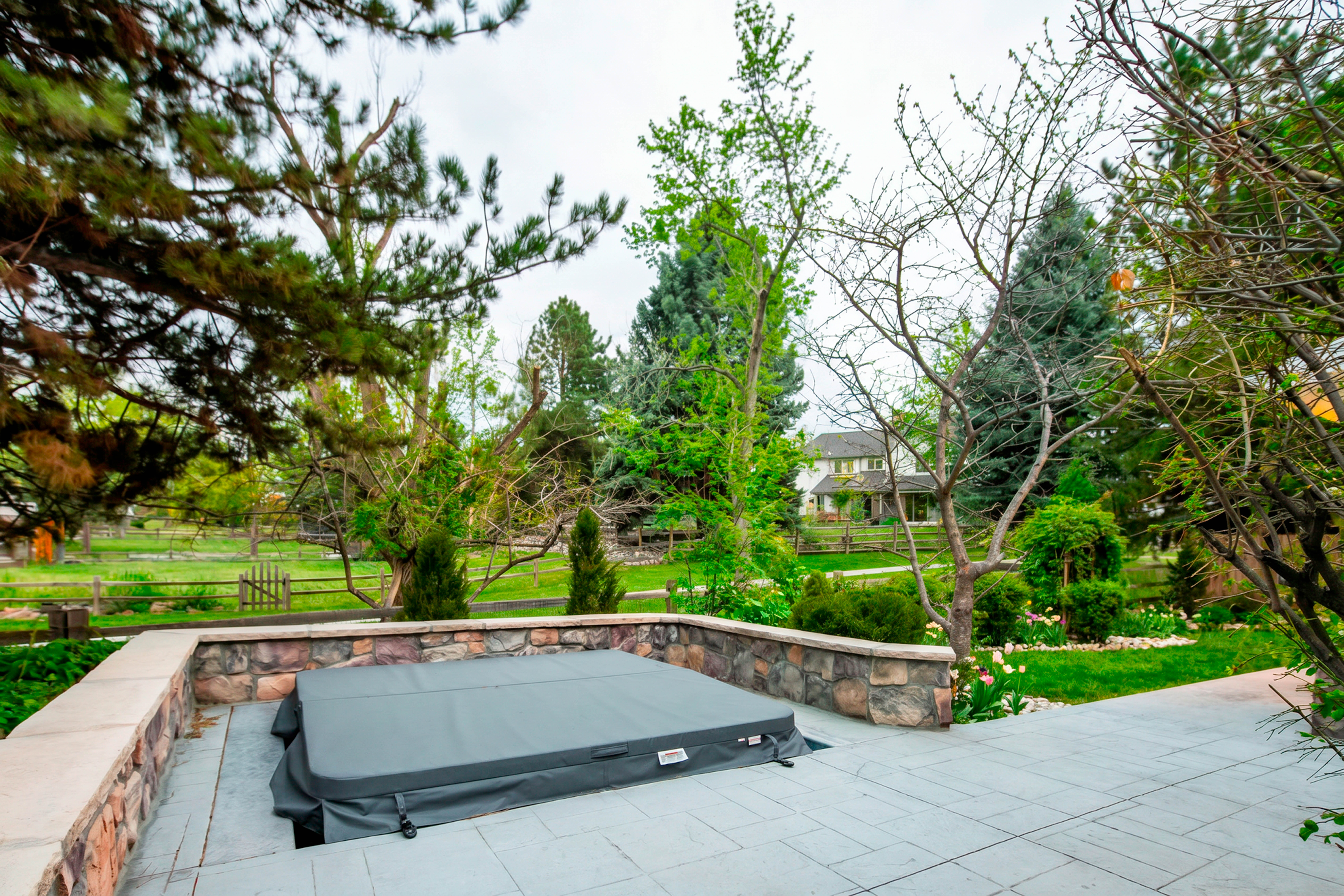  Beautifully remodeled and meticulously maintained - 物件實景