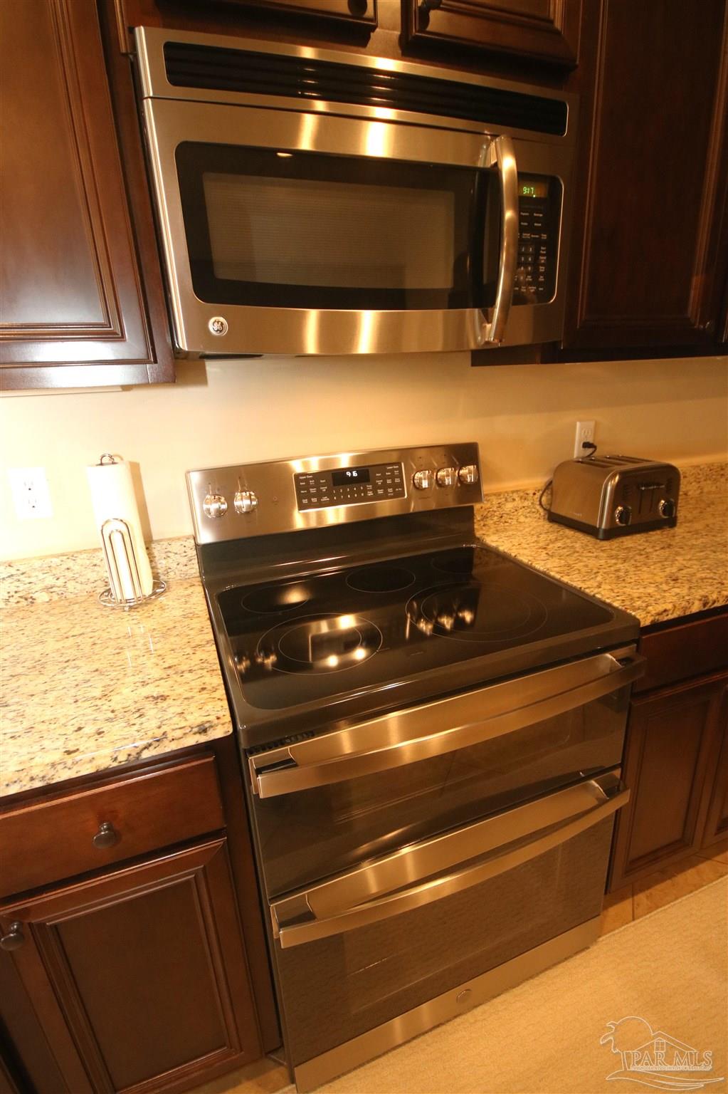 Pace, Florida, 32571, United States, 5 Bedrooms Bedrooms, ,3 BathroomsBathrooms,Residential,For Sale,1828224