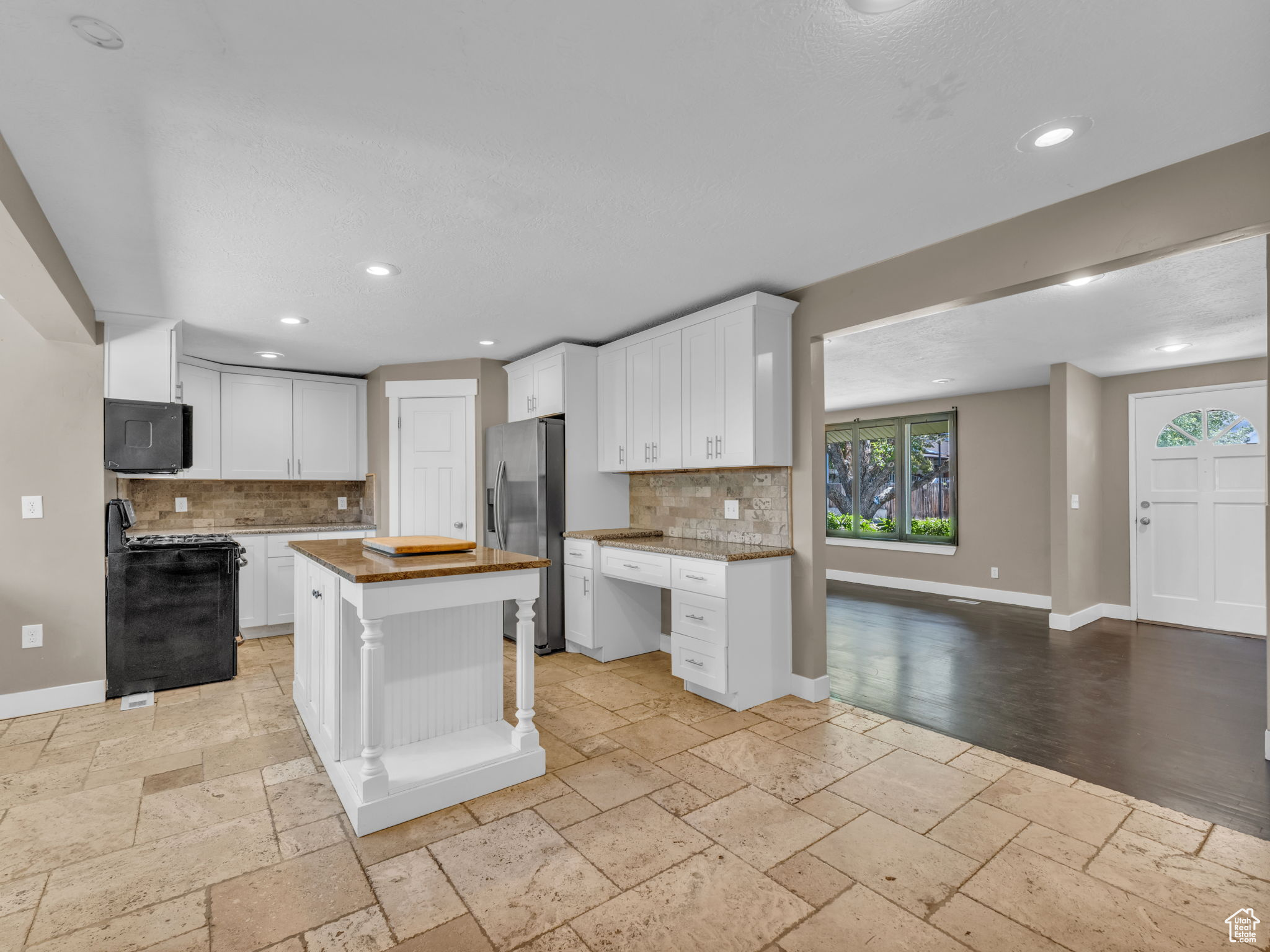 Midvale, Utah, 84047, United States, 4 Bedrooms Bedrooms, ,2 BathroomsBathrooms,Residential,For Sale,1862368