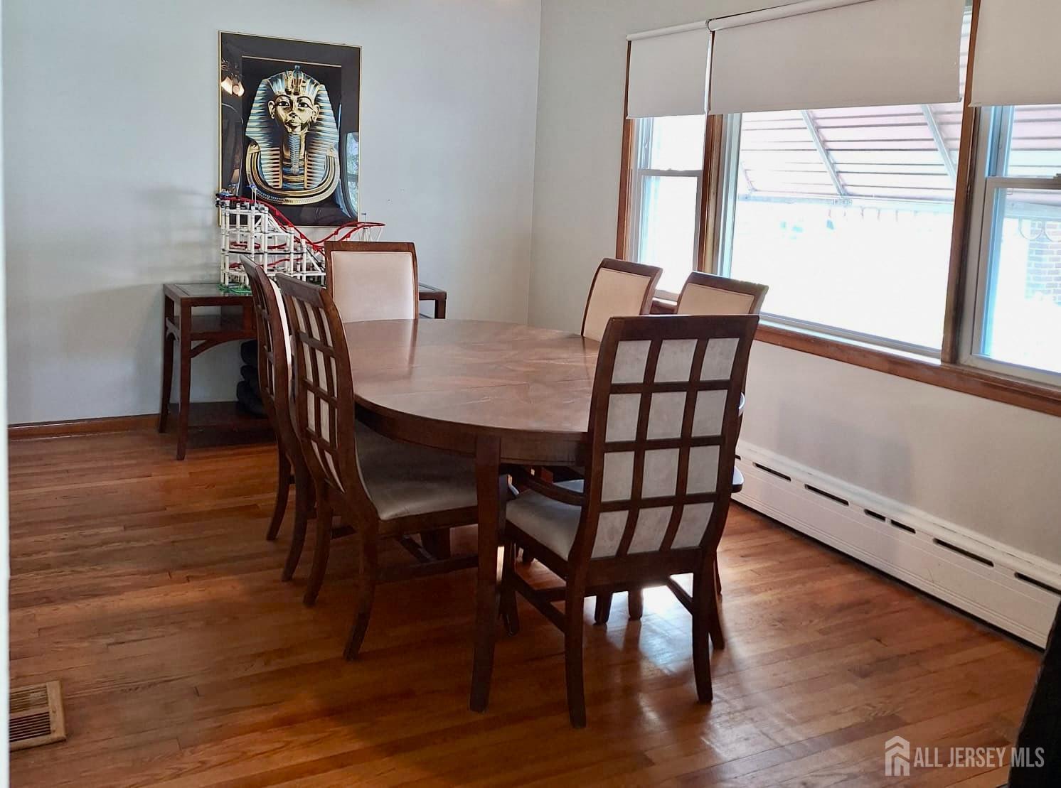 Fords, New Jersey, 08863, United States, 4 Bedrooms Bedrooms, ,2 BathroomsBathrooms,Residential,For Sale,1901910