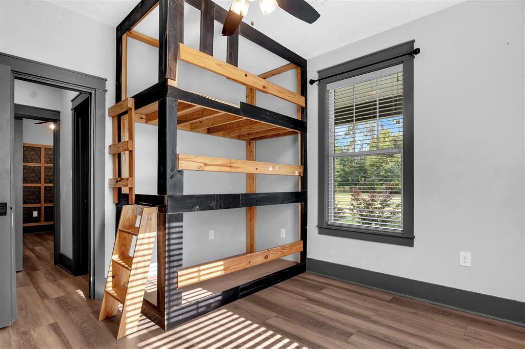 Dequincy, Louisiana, 70633, United States, 5 Bedrooms Bedrooms, ,4 BathroomsBathrooms,Residential,For Sale,1984141