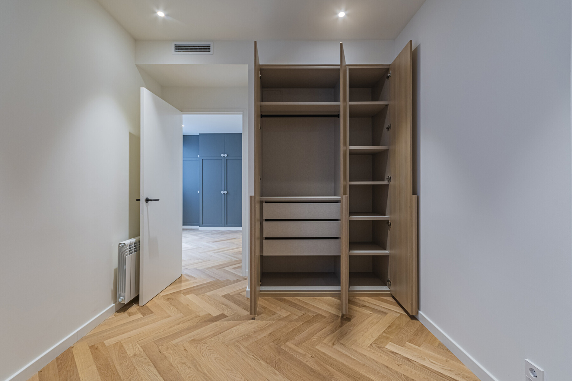  Elegant refurbished apartment of 221 m² in the Quadrat d