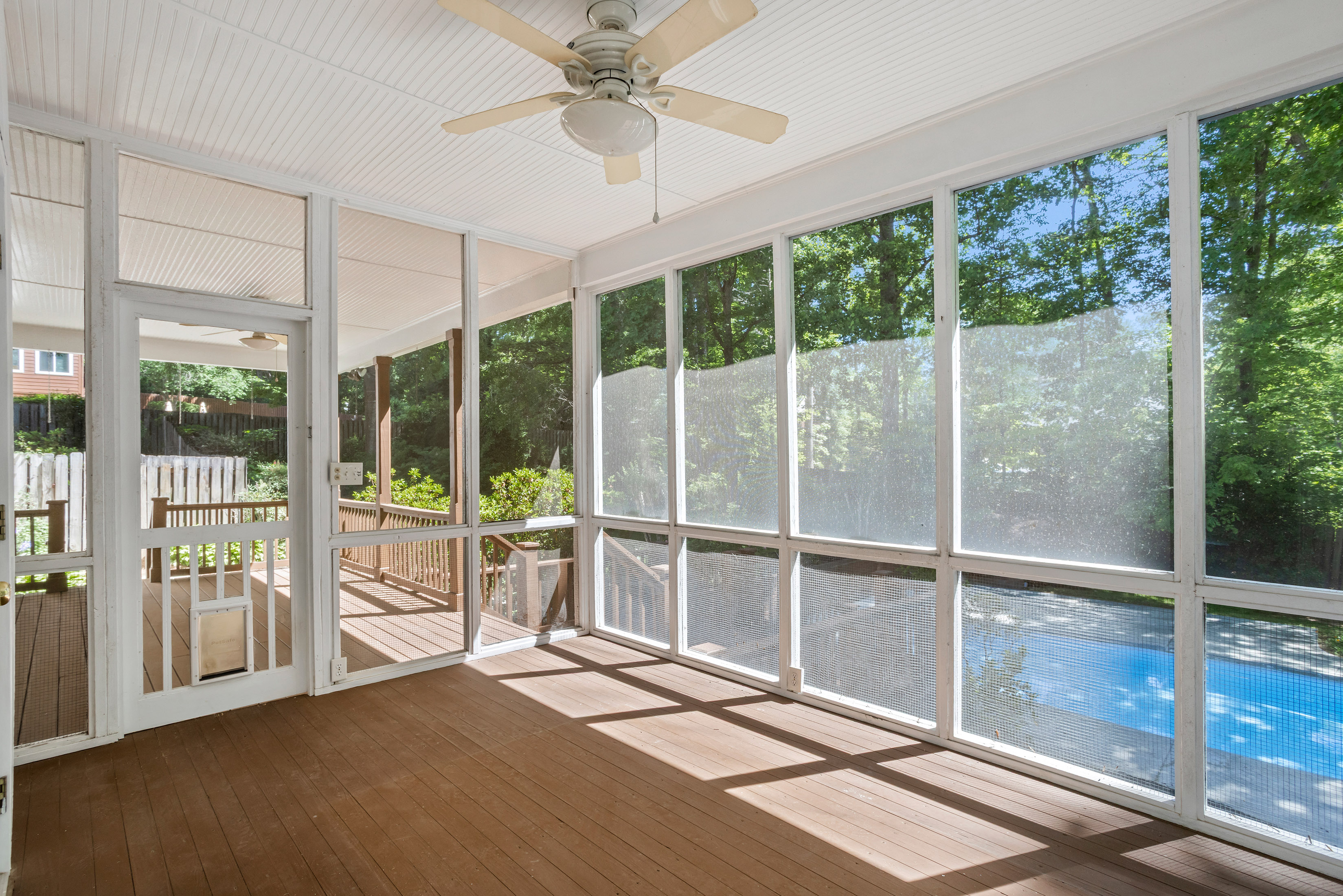  Custom-Built Brick Home with Saltwater Pool in Conyers - 物件實景