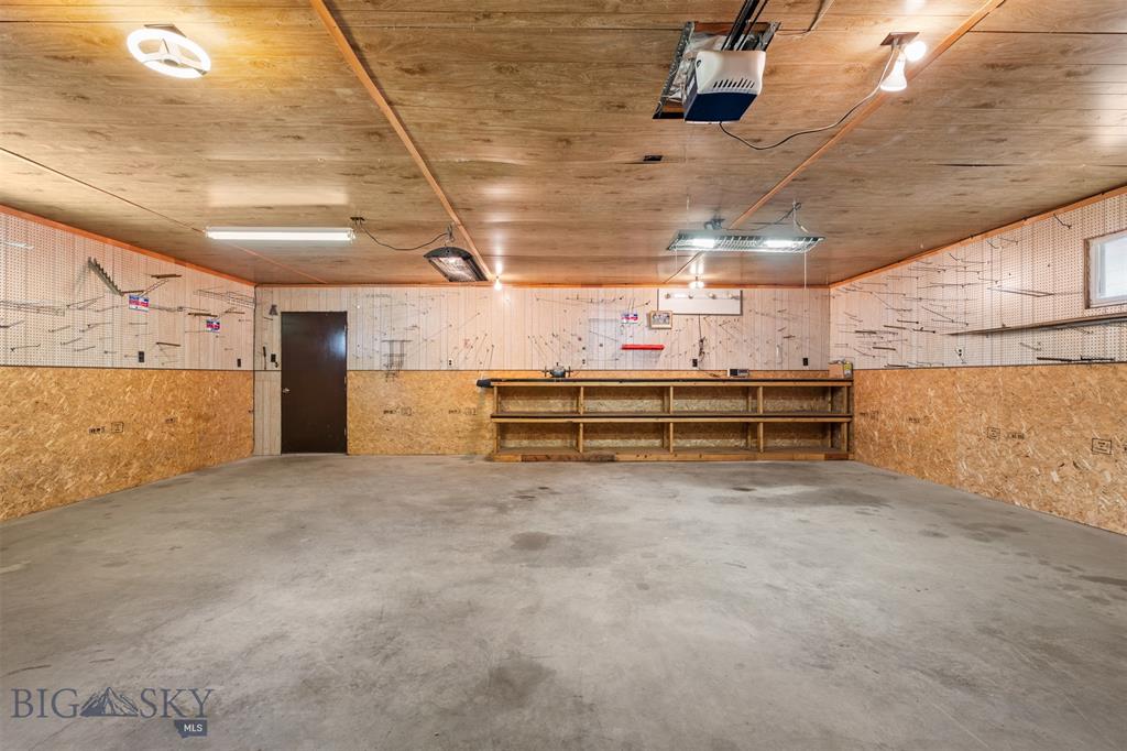Anaconda, Montana, 59711, United States, 3 Bedrooms Bedrooms, ,3 BathroomsBathrooms,Residential,For Sale,1923653