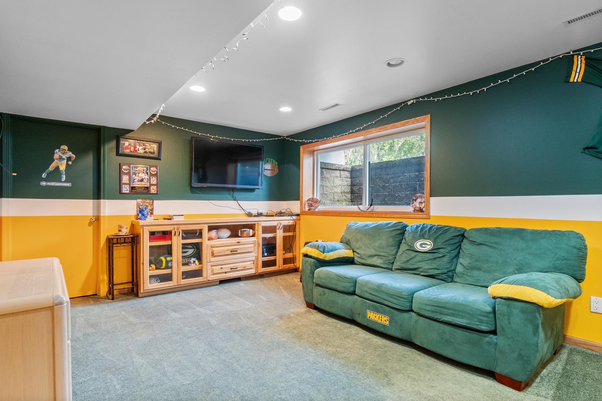Elbow Lake, Minnesota, 56531, United States, 3 Bedrooms Bedrooms, ,2 BathroomsBathrooms,Residential,For Sale,1897699