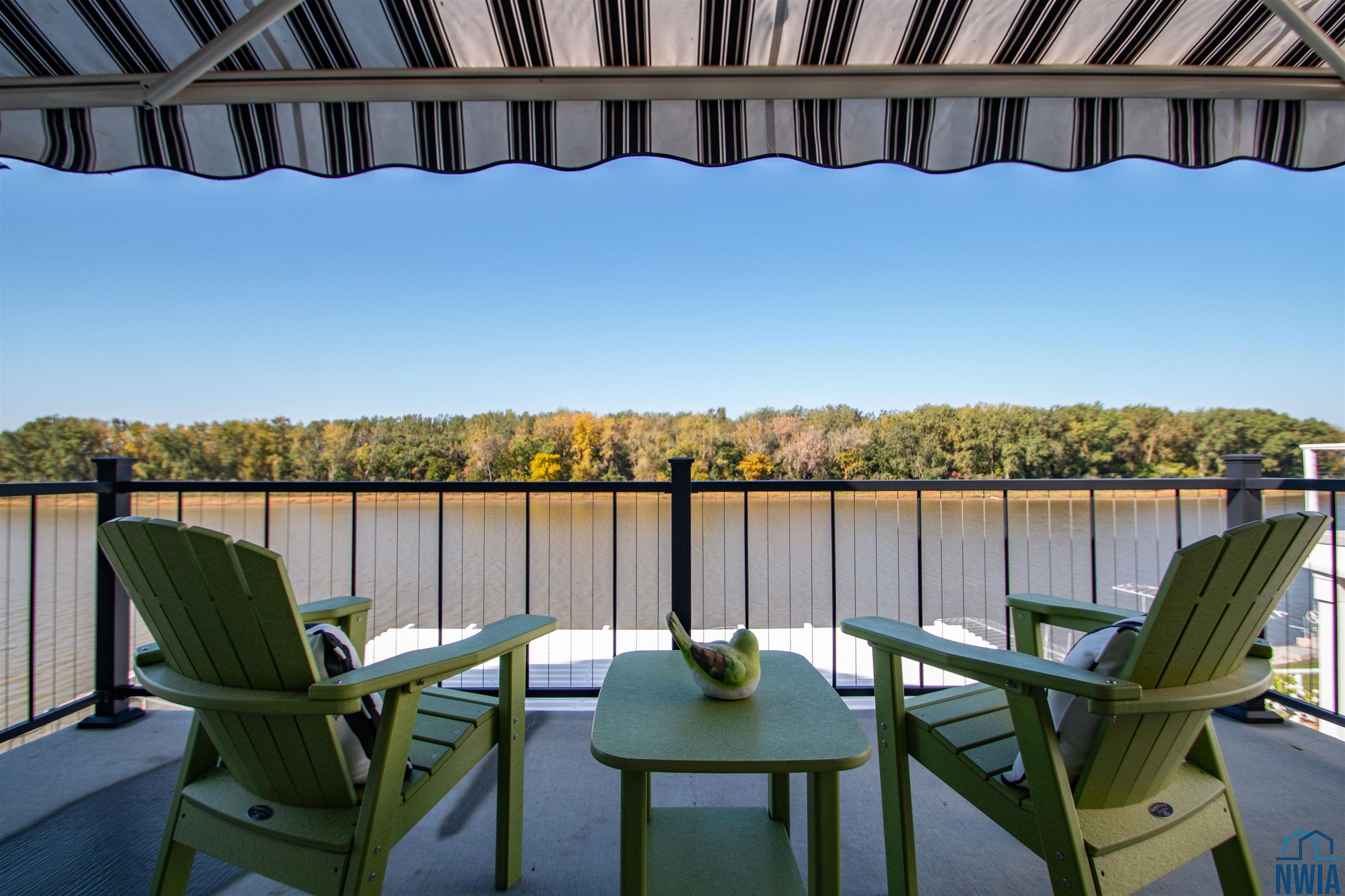 McCook Lake, South Dakota, 57049, United States, 3 Bedrooms Bedrooms, ,4 BathroomsBathrooms,Residential,For Sale,1974954