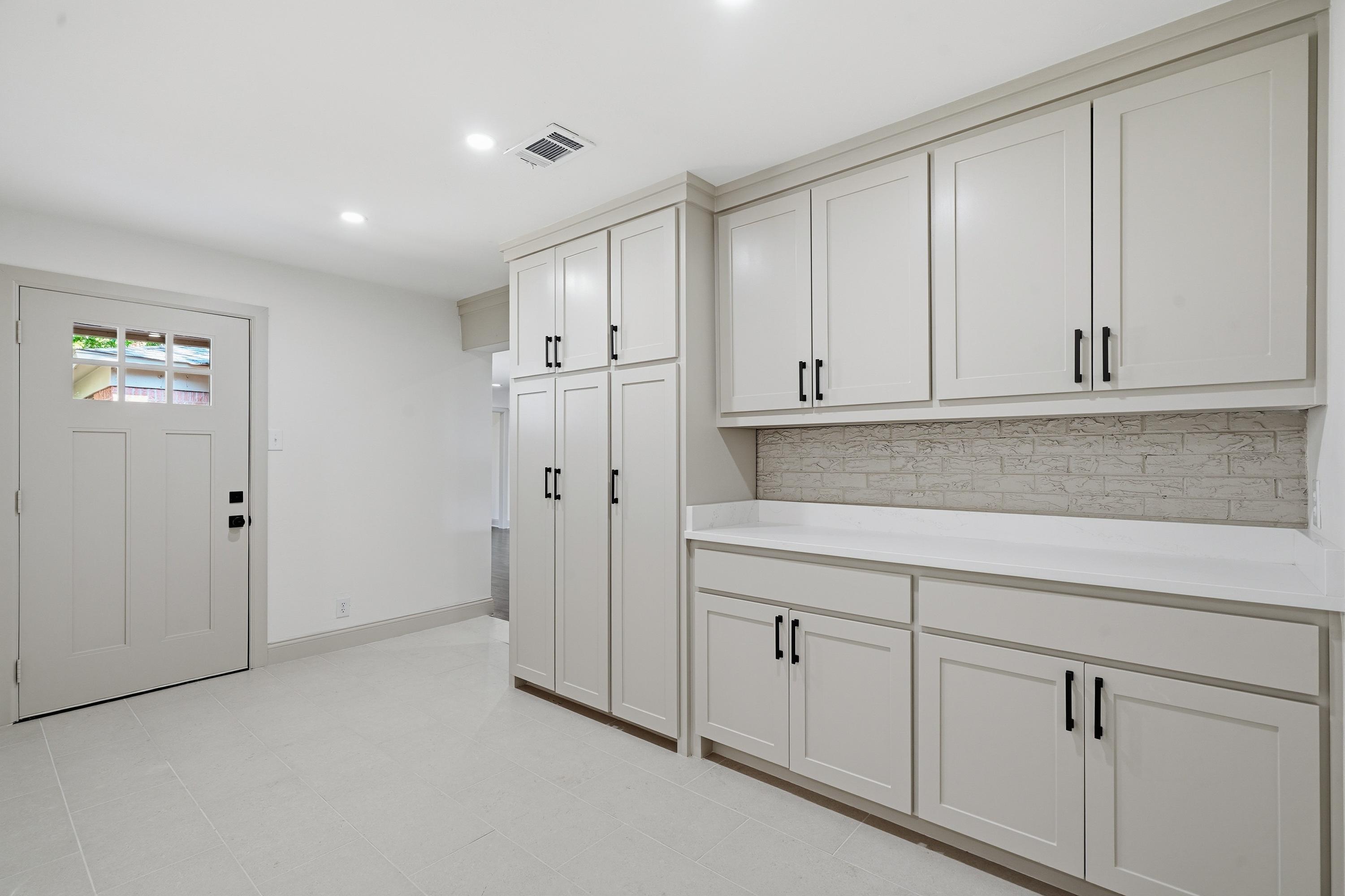  Move-In Ready on Volder Drive - 物件實景
