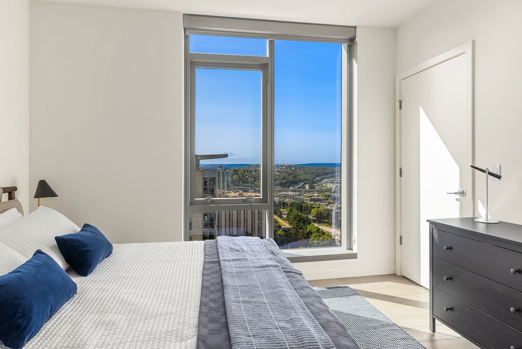  800 Columbia Street Unit #1711, Seattle, WA 98104 - 物件實景