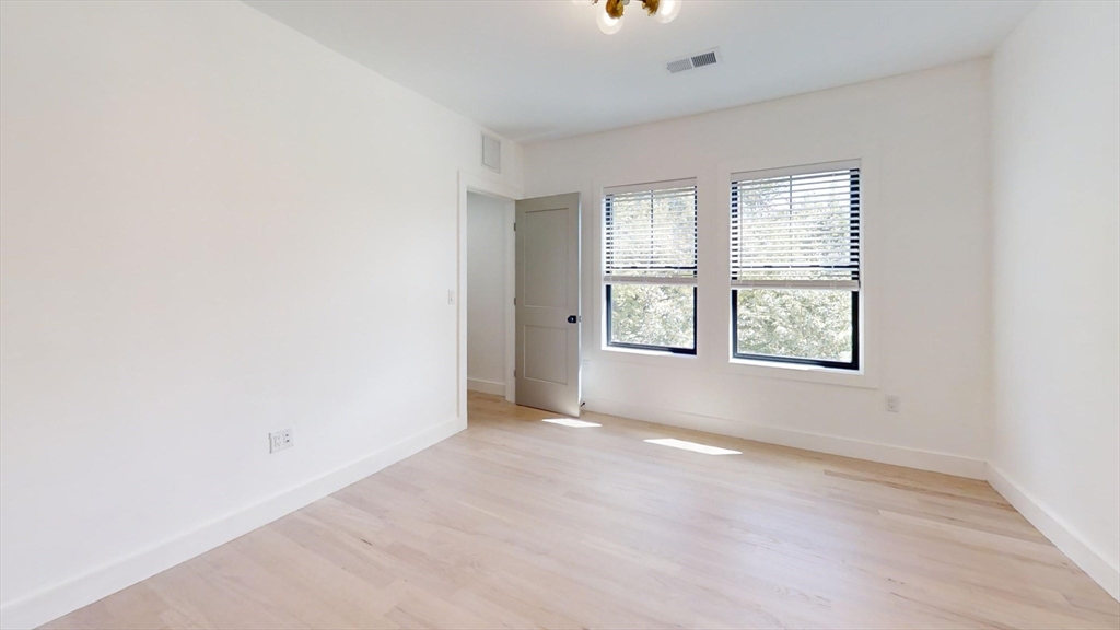 Boston, Massachusetts, 02124, United States, 3 Bedrooms Bedrooms, ,2 BathroomsBathrooms,Residential,For Sale,1941577