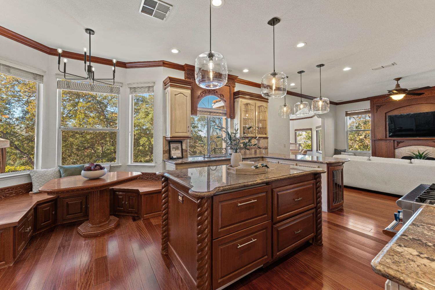 El Dorado Hills, California, 95762, United States, 4 Bedrooms Bedrooms, ,3 BathroomsBathrooms,Residential,For Sale,1987748