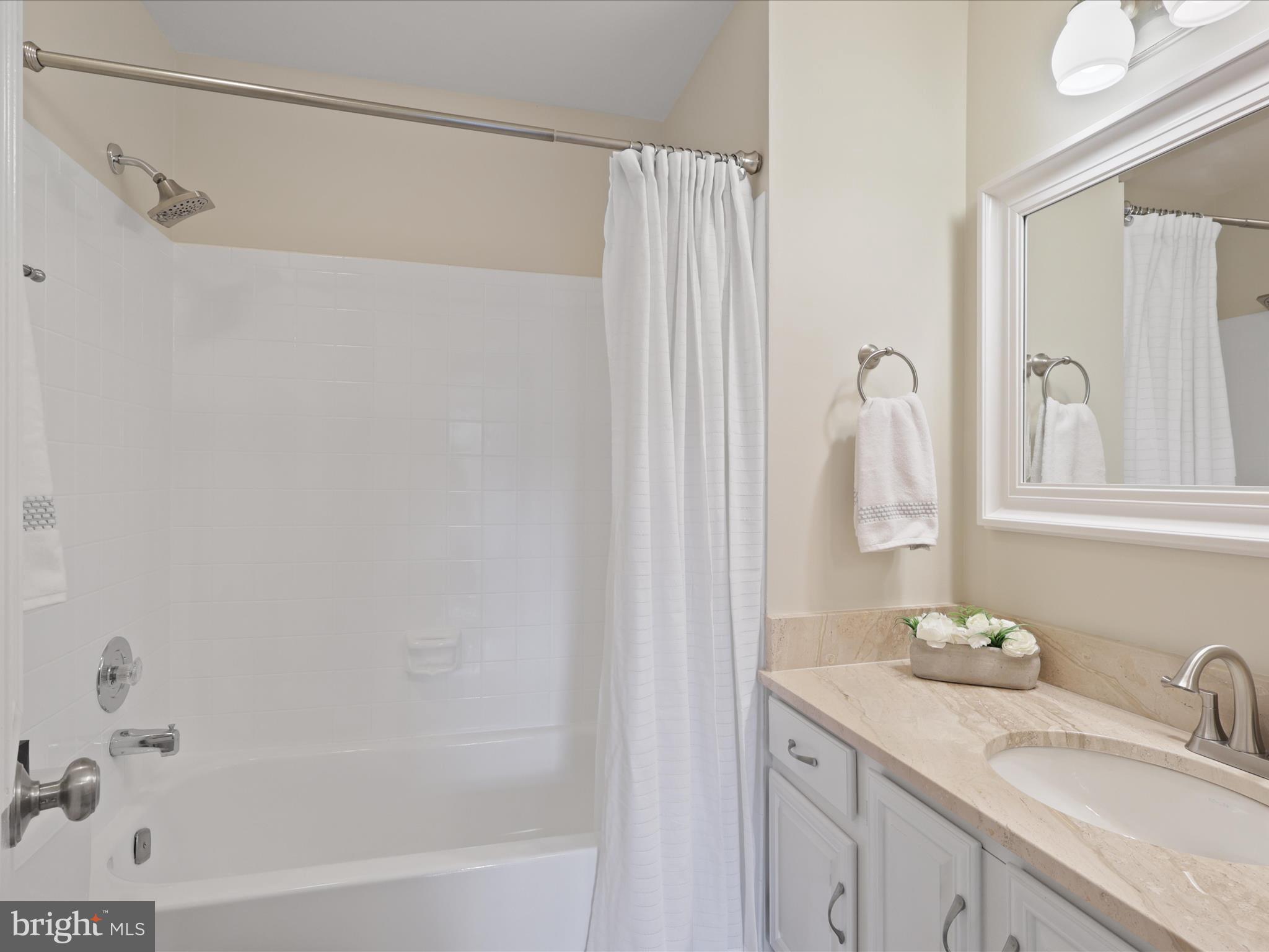 Herndon, Virginia, 20171, United States, 3 Bedrooms Bedrooms, ,3 BathroomsBathrooms,Residential,For Sale,1938418