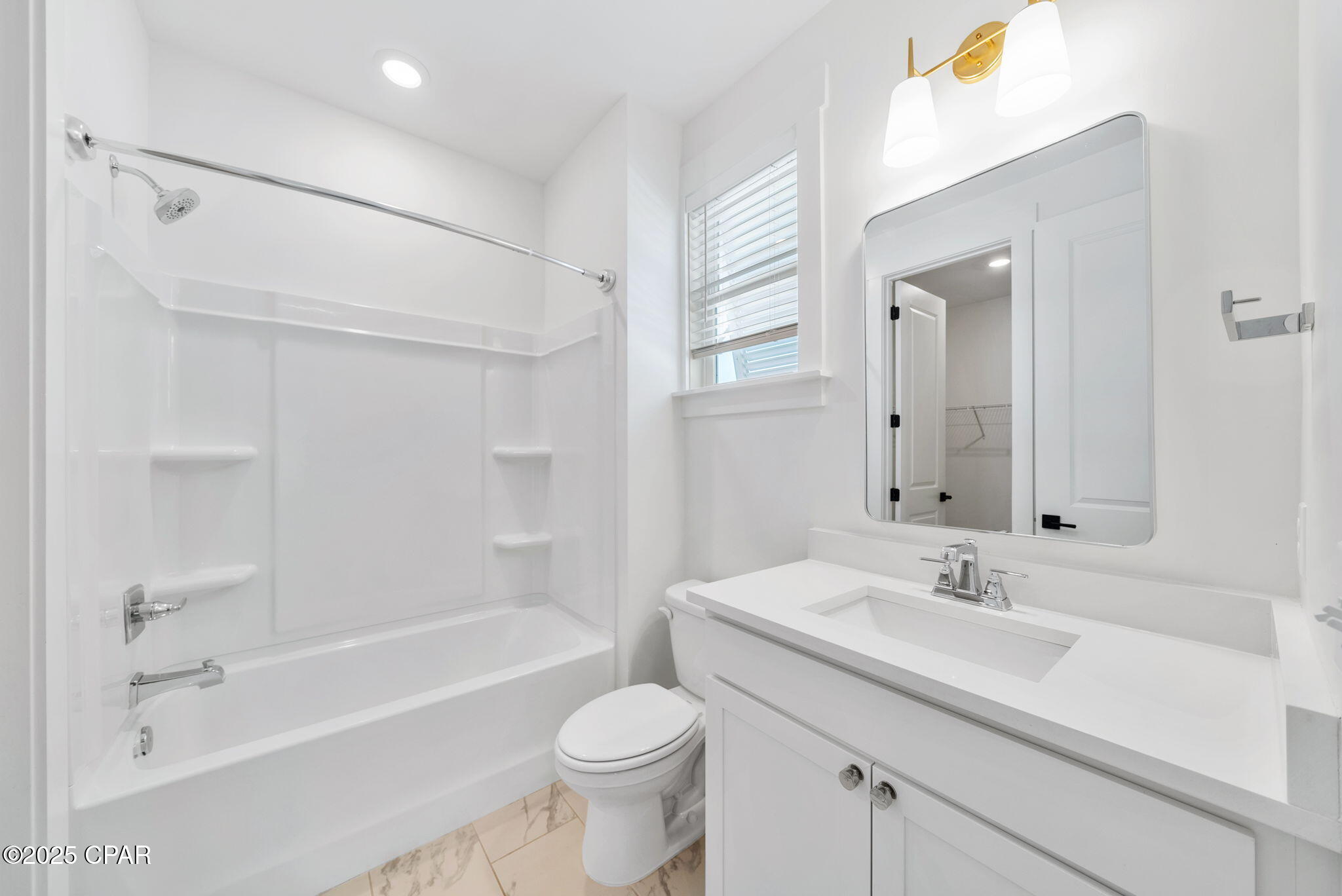 Panama City, Florida, 32405, United States, 4 Bedrooms Bedrooms, ,3 BathroomsBathrooms,Residential,For Sale,1991191