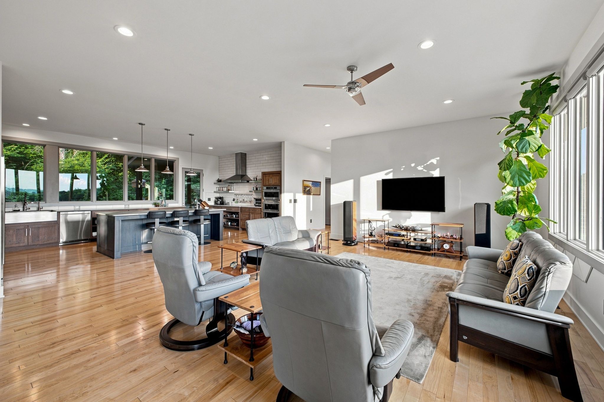 6045 Woodland Hills Dr, Nashville, TN, 37211 - 物件實景
