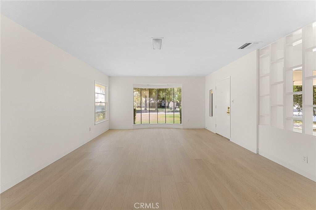 San Bernardino, California, 92405, United States, 3 Bedrooms Bedrooms, ,2 BathroomsBathrooms,Residential,For Sale,1931441