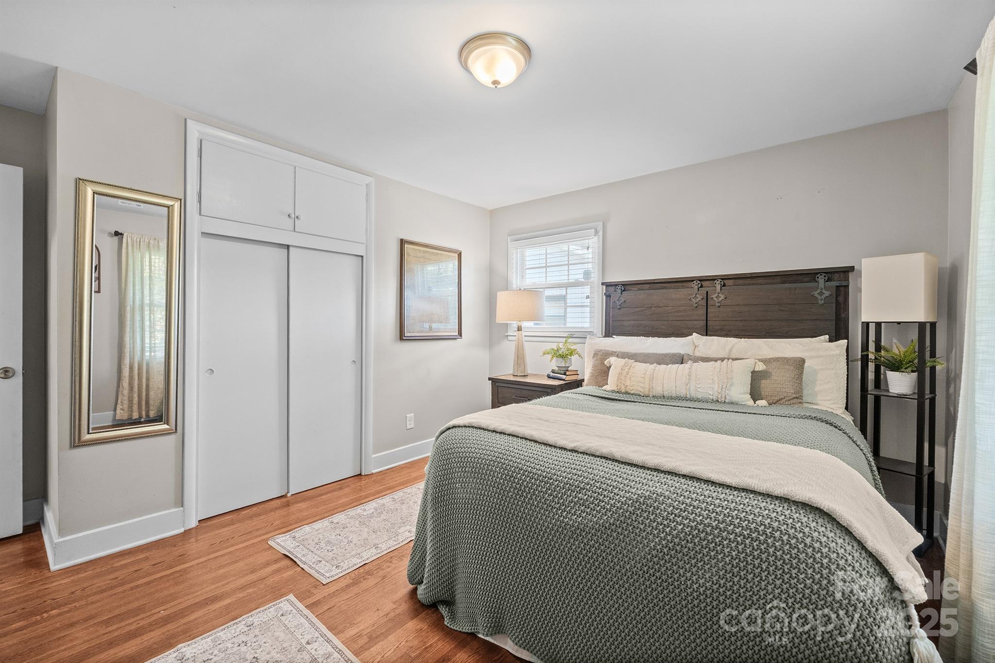 Charlotte, North Carolina, 28210, United States, 3 Bedrooms Bedrooms, ,2 BathroomsBathrooms,Residential,For Sale,1950475