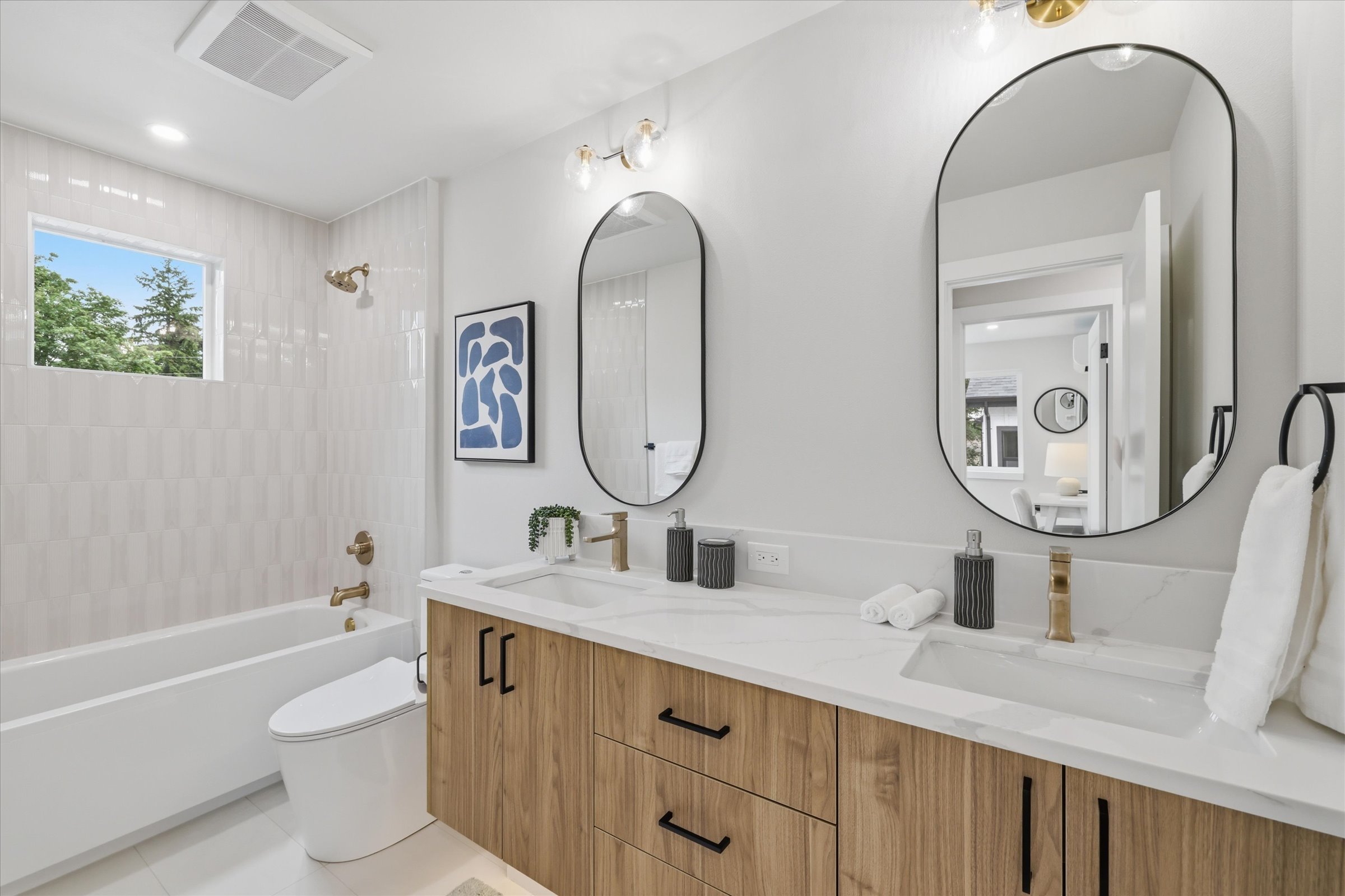  12426 NE 90th St, Kirkland, WA 98033 - 物件實景