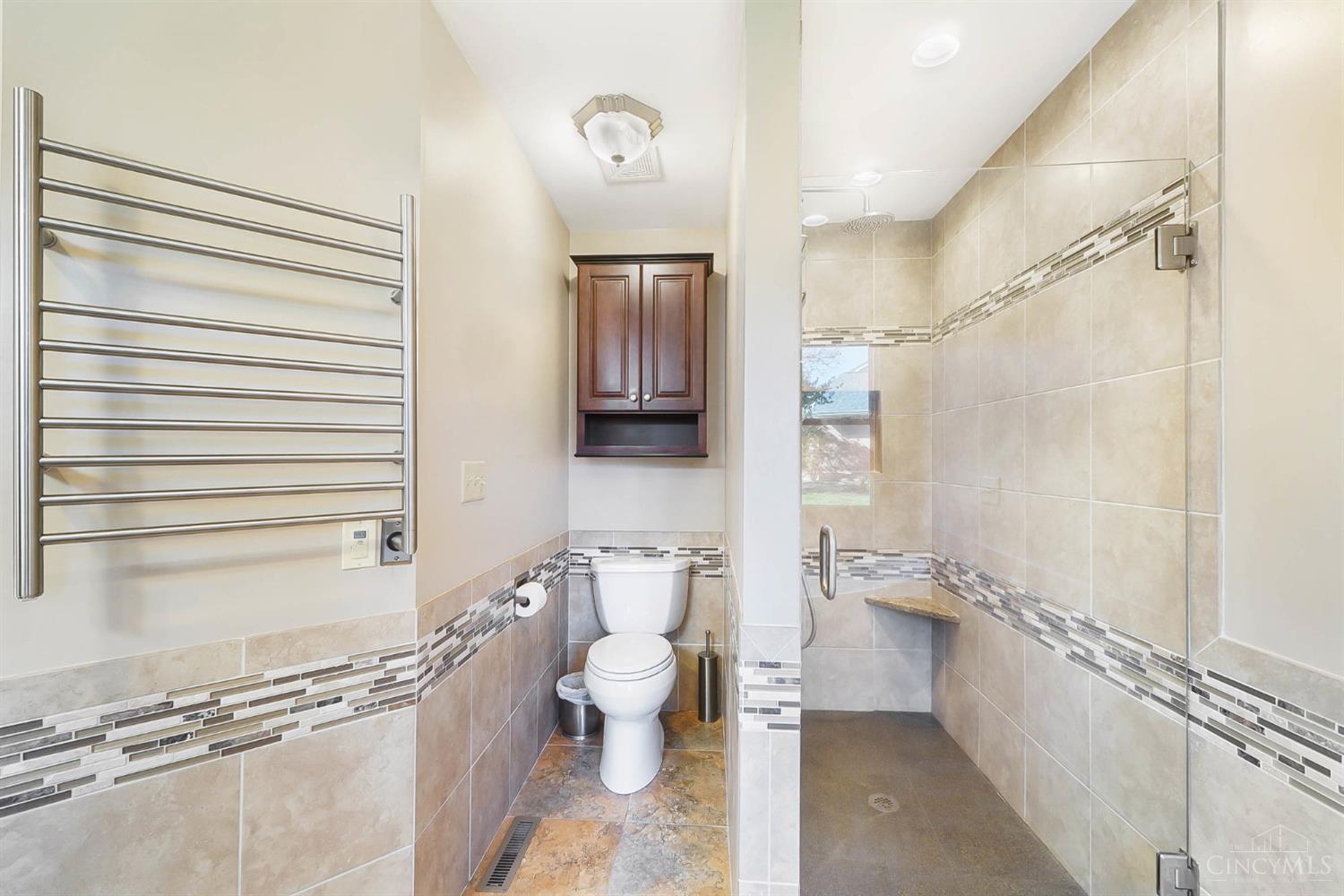 Hamilton, Ohio, 45013, United States, 4 Bedrooms Bedrooms, ,4 BathroomsBathrooms,Residential,For Sale,2000697