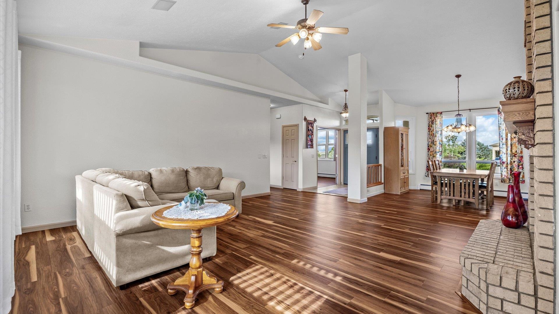 Grand Junction, Colorado, 81507, United States, 3 Bedrooms Bedrooms, ,2 BathroomsBathrooms,Residential,For Sale,1940996