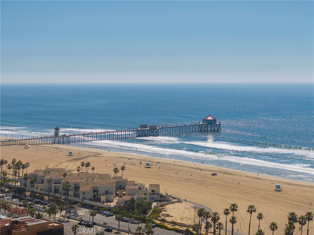 Huntington Beach, California, 92648, United States, 3 Bedrooms Bedrooms, ,4 BathroomsBathrooms,Residential,For Sale,1897780